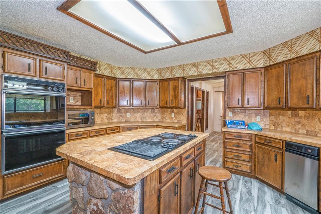 Robstown, Texas, 78380, United States, 5 Bedrooms Bedrooms, ,4 BathroomsBathrooms,Residential,For Sale,1856855