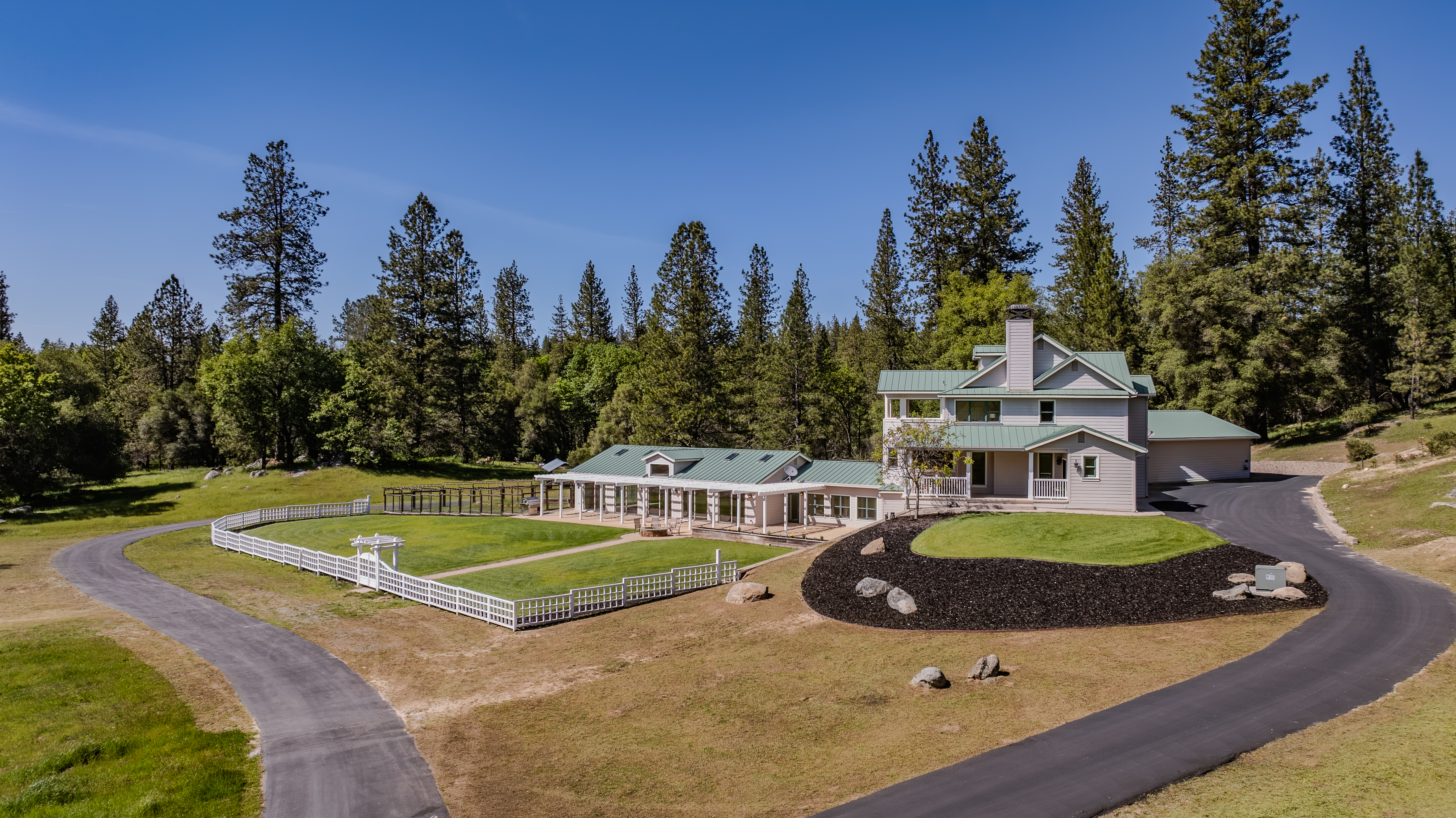  40 Acres - Fully Wheelchair Accessible - Indoor Pool - 物件實景