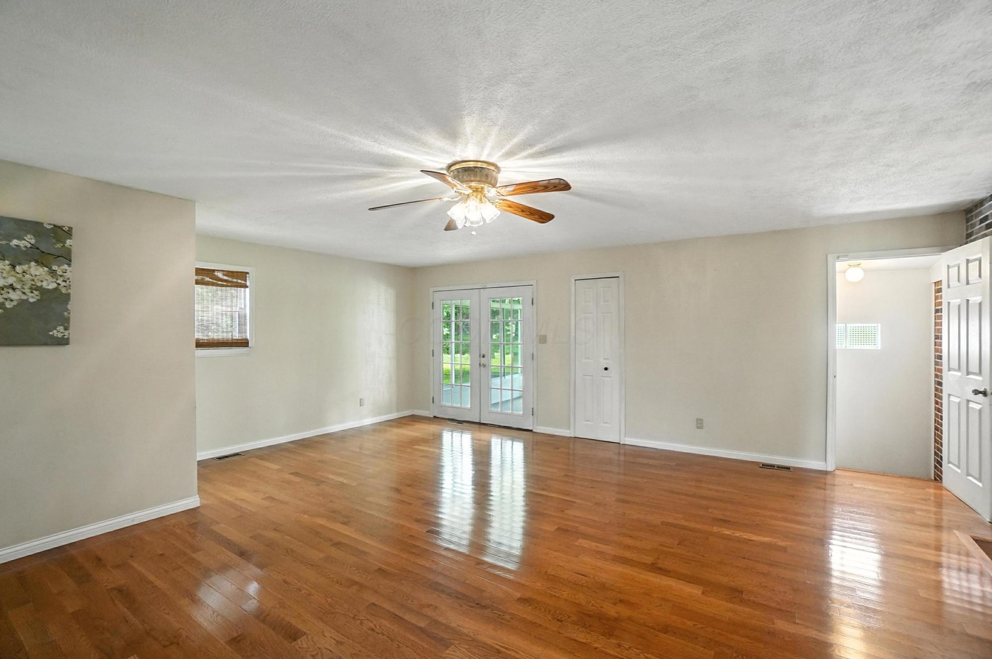 Johnstown, Ohio, 43031, United States, 3 Bedrooms Bedrooms, ,2 BathroomsBathrooms,Residential,For Sale,1896199
