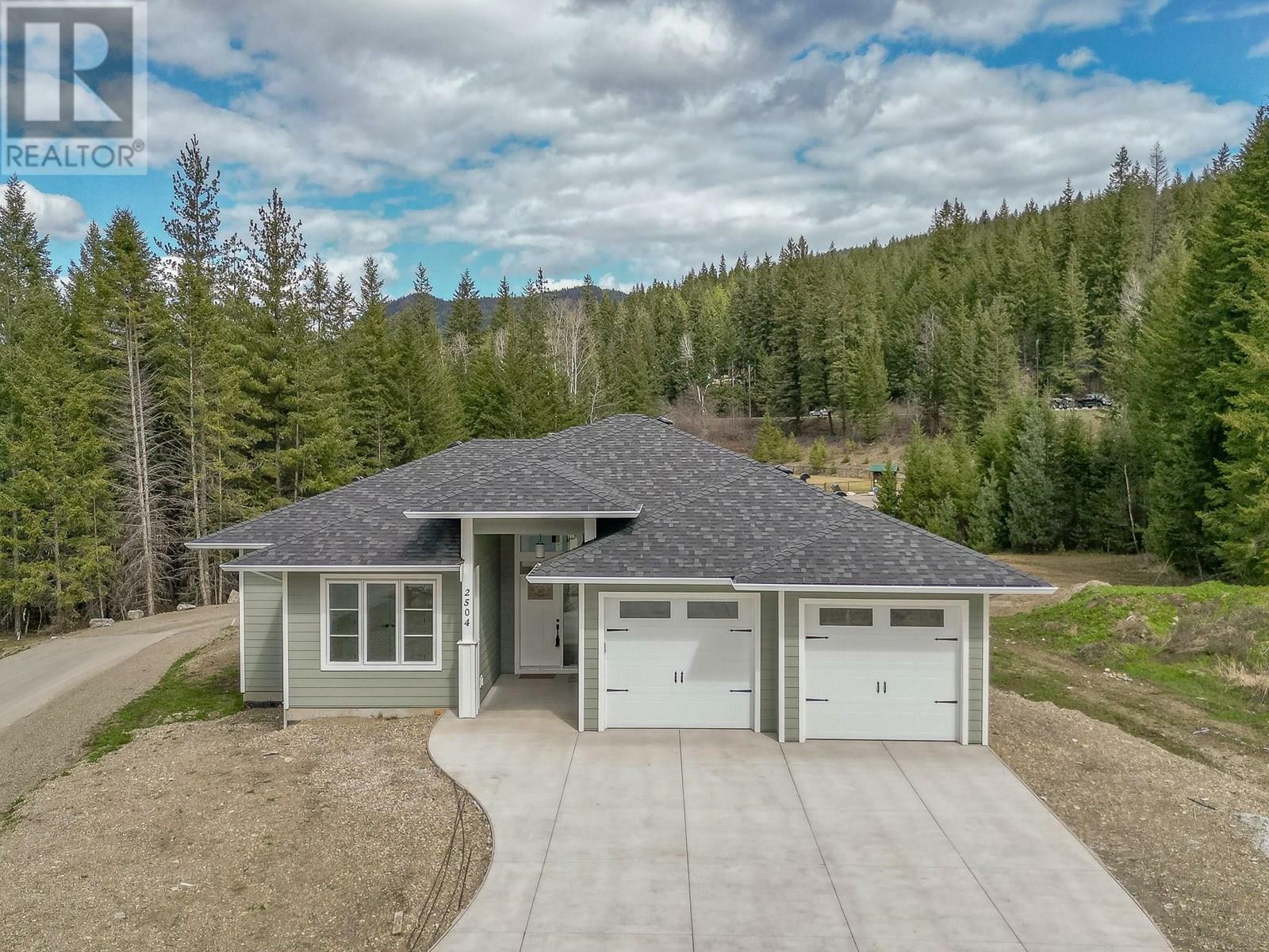 BLIND BAY, British Columbia, V0E 1H0, CA, 3 Bedrooms Bedrooms, ,2 BathroomsBathrooms,Residential,For Sale,1836853