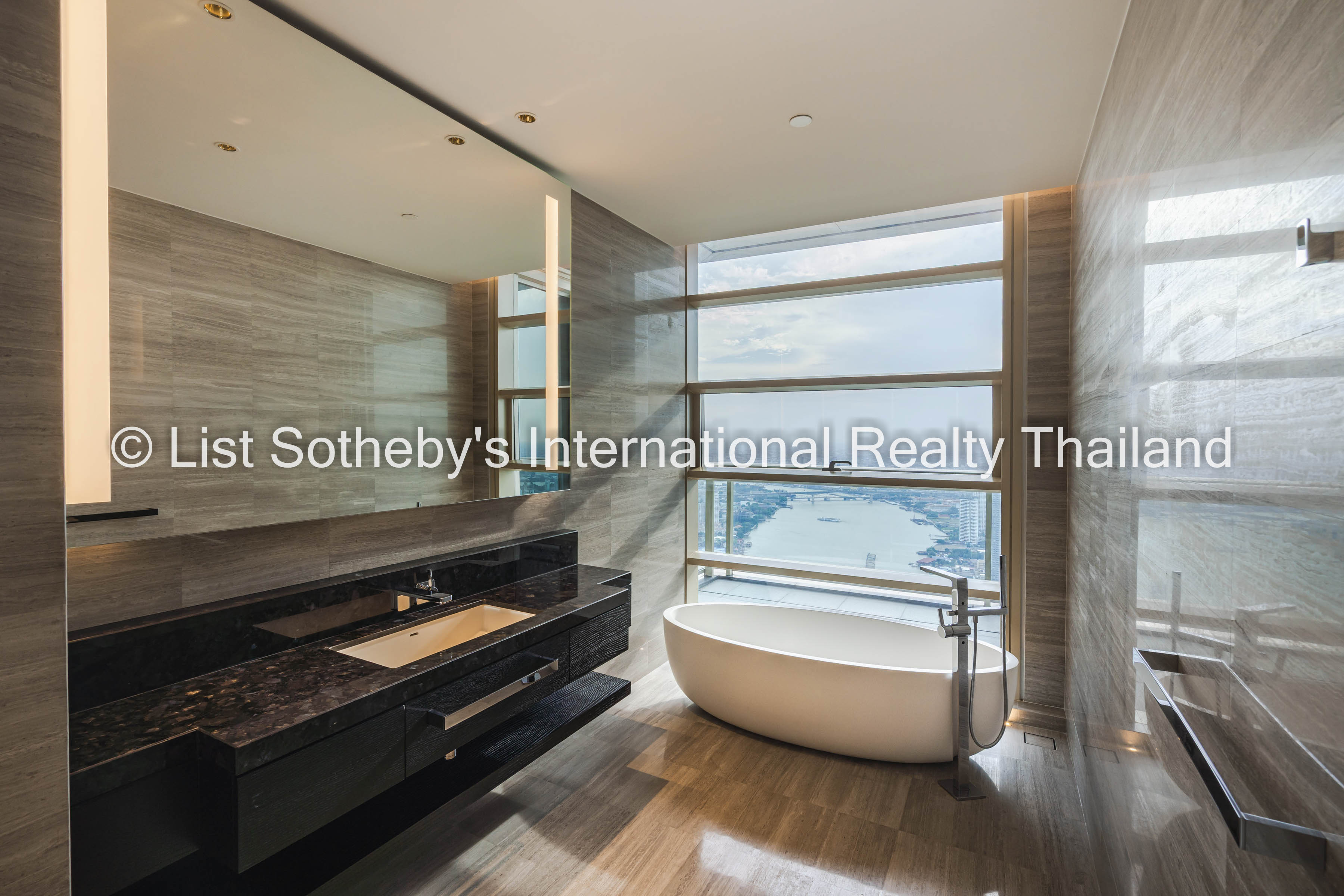  Four Seasons Private Residences - 物件實景