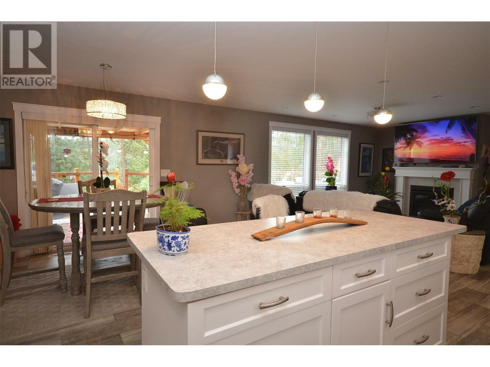 VERNON, British Columbia, V1H 1R8, CA, 2 Bedrooms Bedrooms, ,2 BathroomsBathrooms,Residential,For Sale,1837064