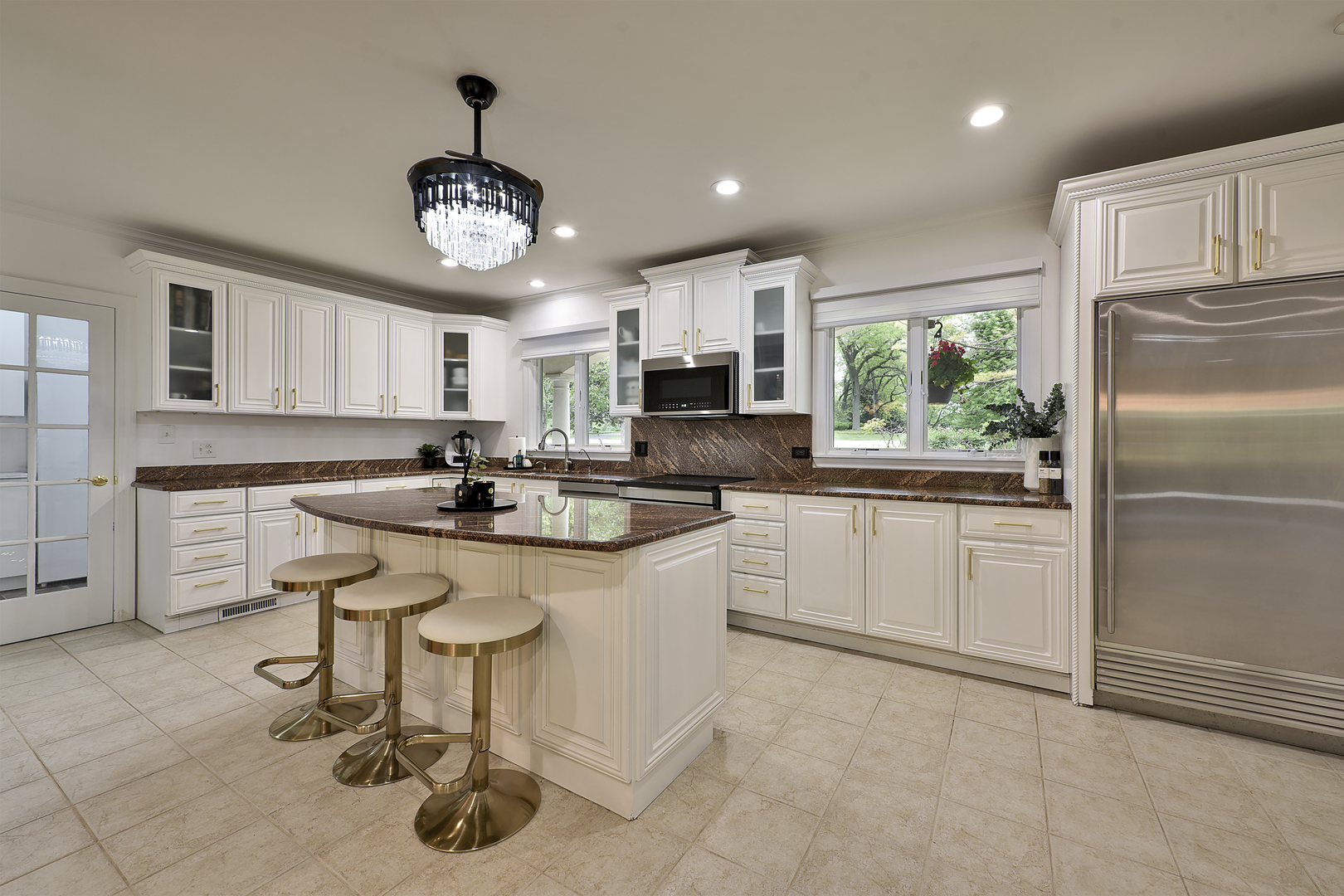Inverness, Illinois, 60067, United States, 6 Bedrooms Bedrooms, ,7 BathroomsBathrooms,Residential,For Sale,2047955