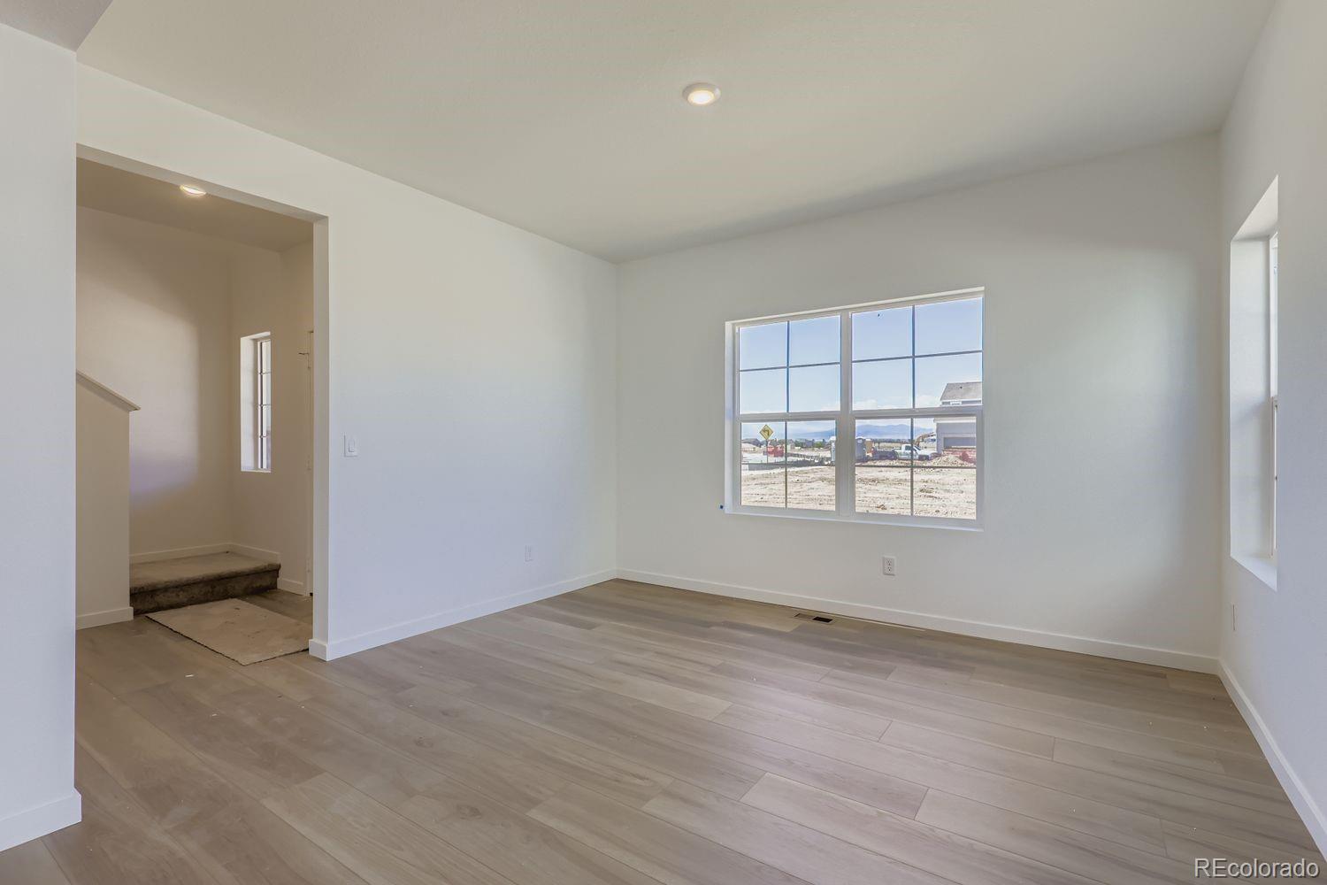 Thornton, Colorado, 80602, United States, 4 Bedrooms Bedrooms, ,2 BathroomsBathrooms,Residential,For Sale,1948965