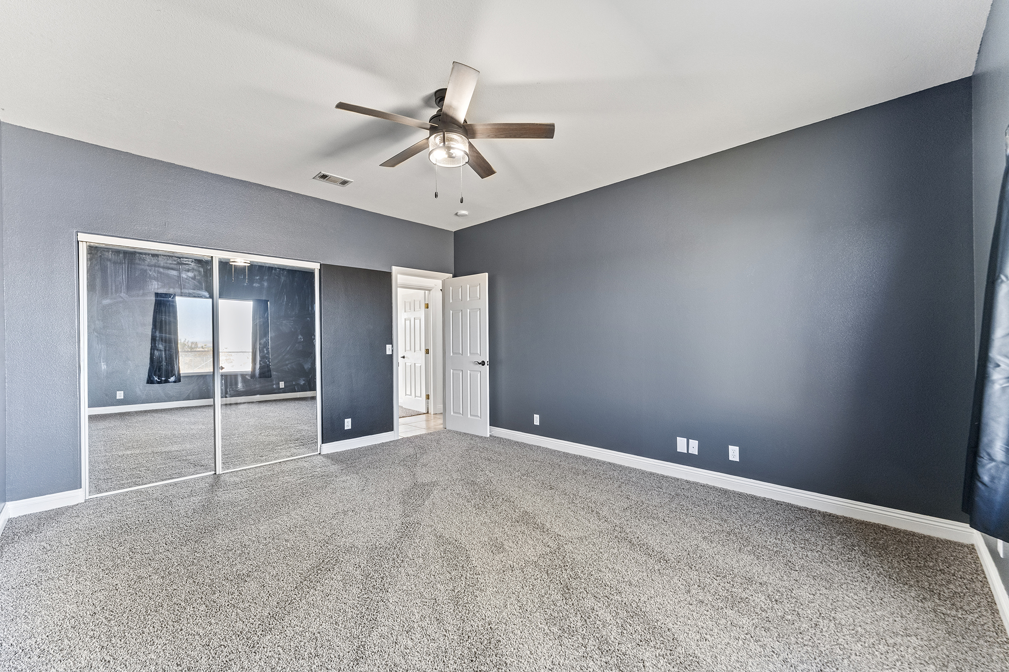 Pinon Hills, California, 92371, United States, 3 Bedrooms Bedrooms, ,2 BathroomsBathrooms,Residential,For Sale,1986100