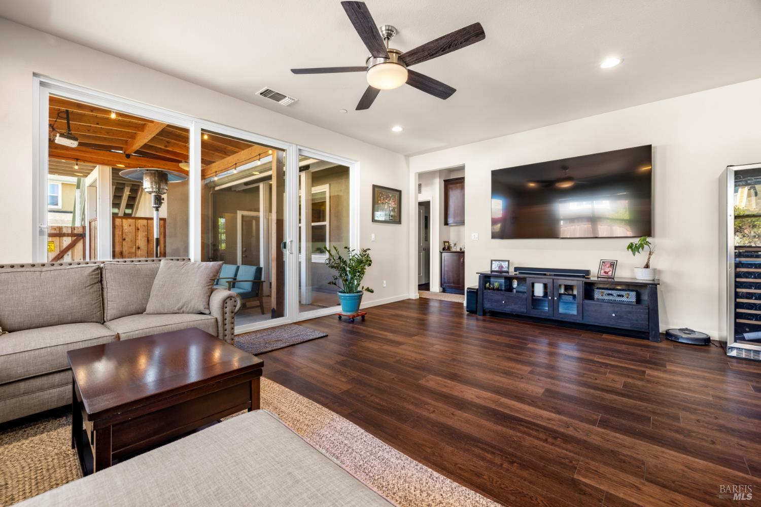 Santa Rosa, California, 95407, United States, 4 Bedrooms Bedrooms, ,3 BathroomsBathrooms,Residential,For Sale,1980026