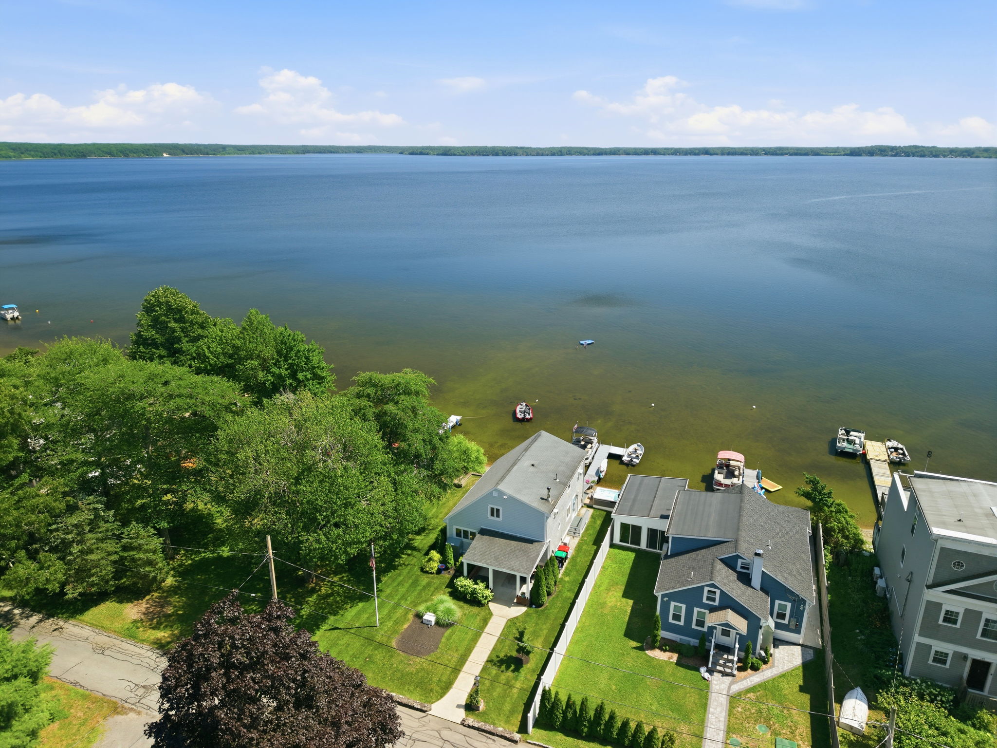  145 Staples Shore Rd, Lakeville - 物件實景