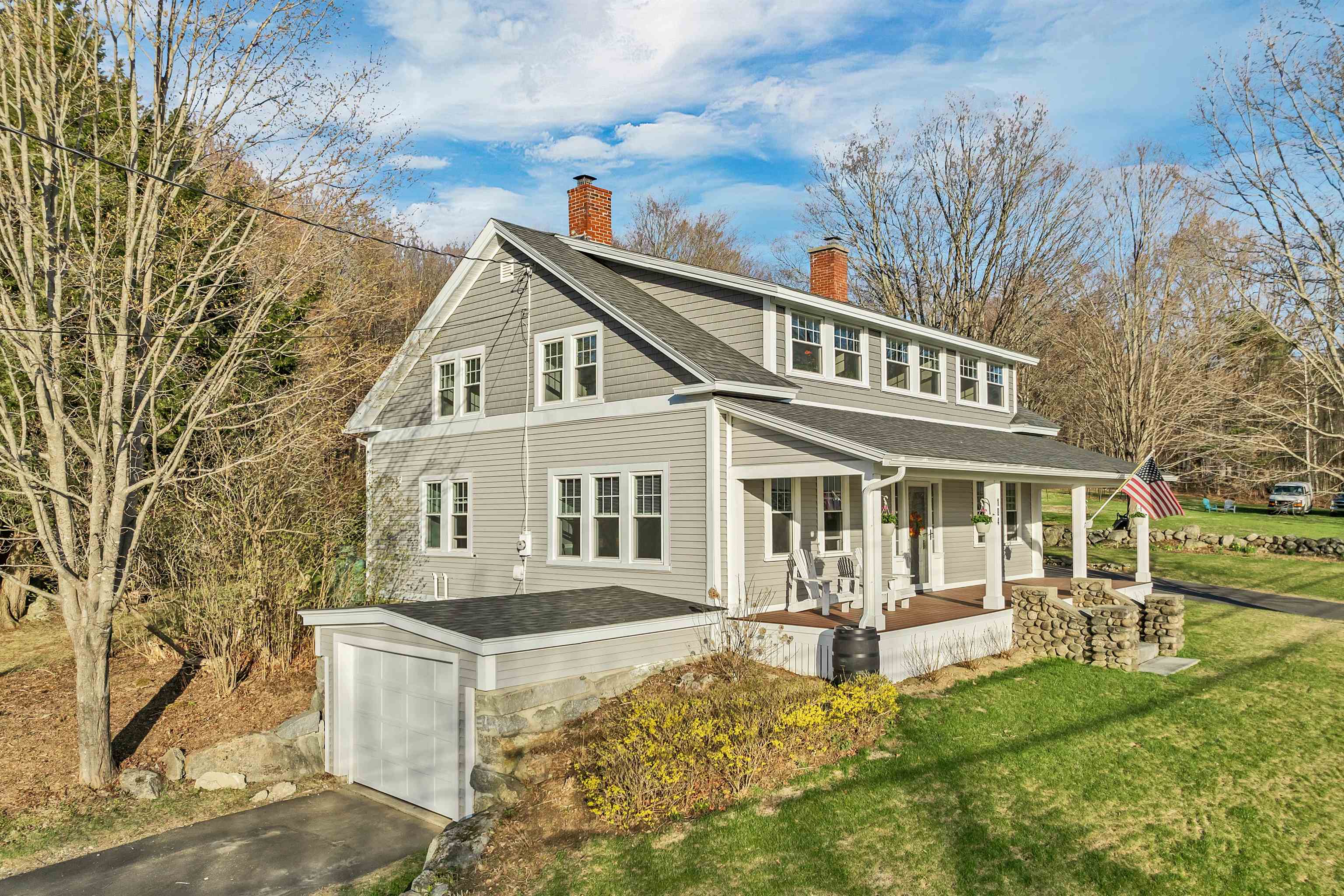 Meredith, New Hampshire, 03253, United States, 3 Bedrooms Bedrooms, ,2 BathroomsBathrooms,Residential,For Sale,1793827