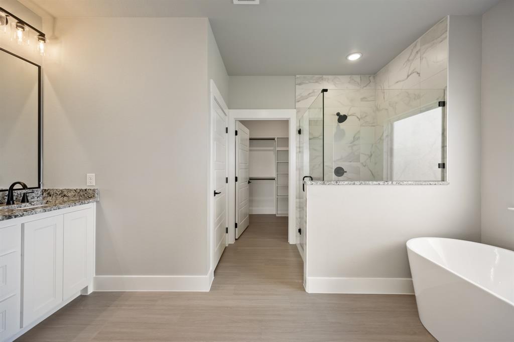 West Tawakoni, Texas, 75474, United States, 4 Bedrooms Bedrooms, ,2 BathroomsBathrooms,Residential,For Sale,2005786