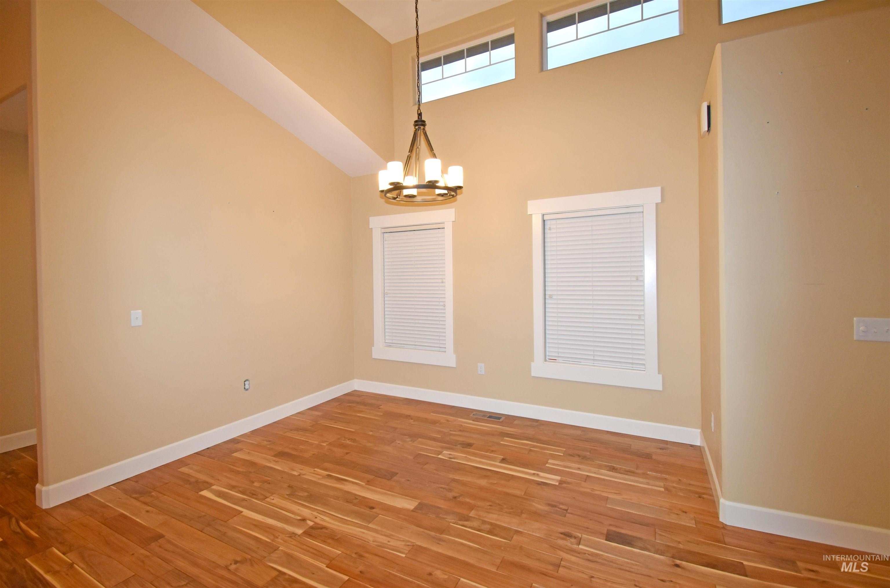 Lewiston, Idaho, 83501, United States, 4 Bedrooms Bedrooms, ,3 BathroomsBathrooms,Residential,For Sale,1986093