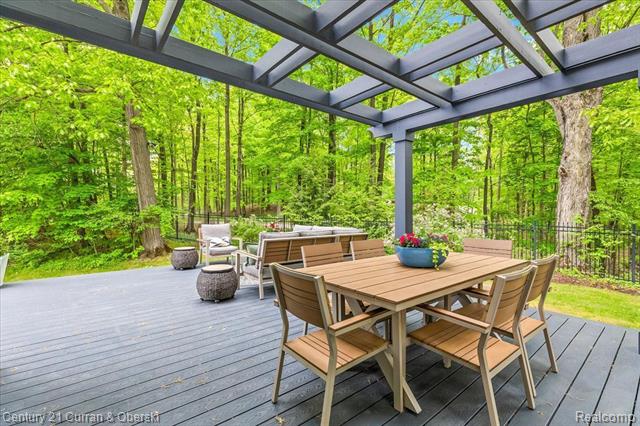 617 Fairbrook St, Northville, Michigan, 48167, United States, 3 Bedrooms Bedrooms, ,4 BathroomsBathrooms,Residential,For Sale,617 Fairbrook St,1272683