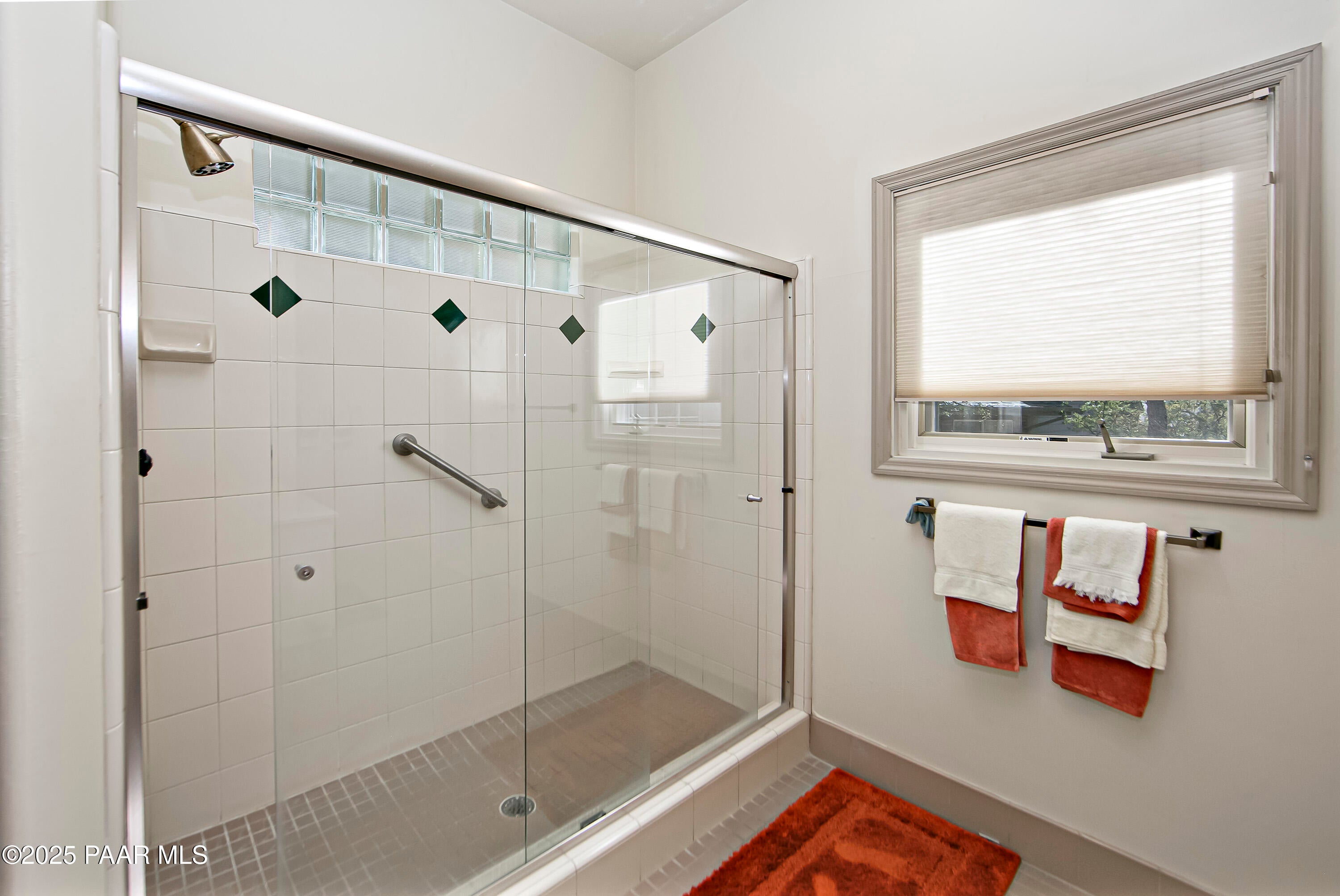 Prescott, Arizona, 86303, United States, 2 Bedrooms Bedrooms, ,2 BathroomsBathrooms,Residential,For Sale,1988042