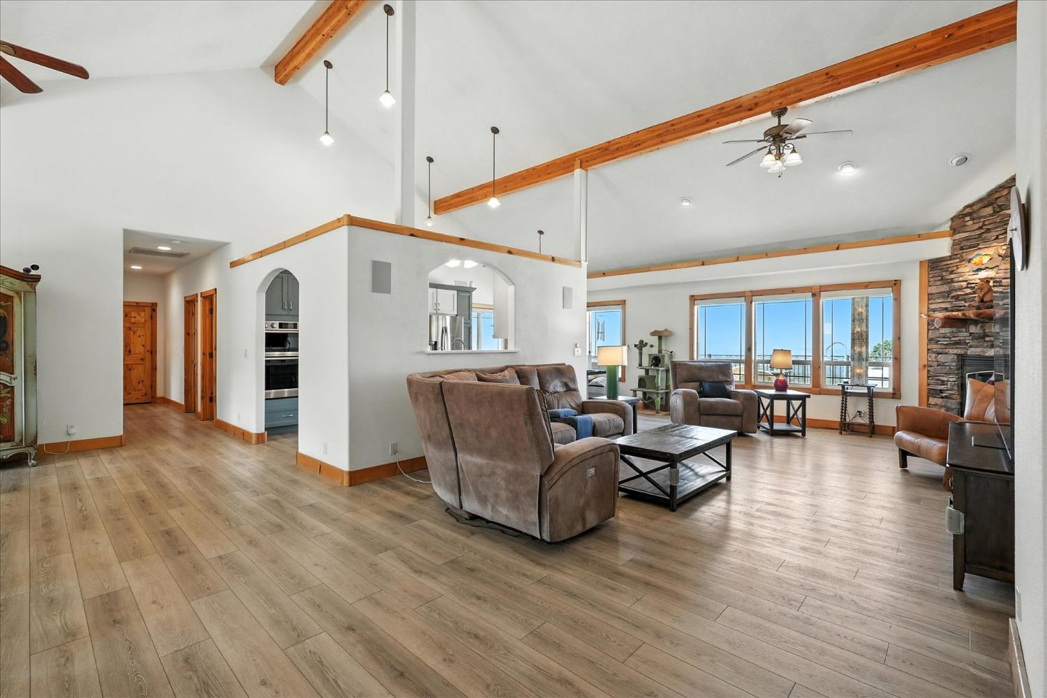 Coarsegold, California, 93614, United States, 4 Bedrooms Bedrooms, ,3 BathroomsBathrooms,Residential,For Sale,1923436