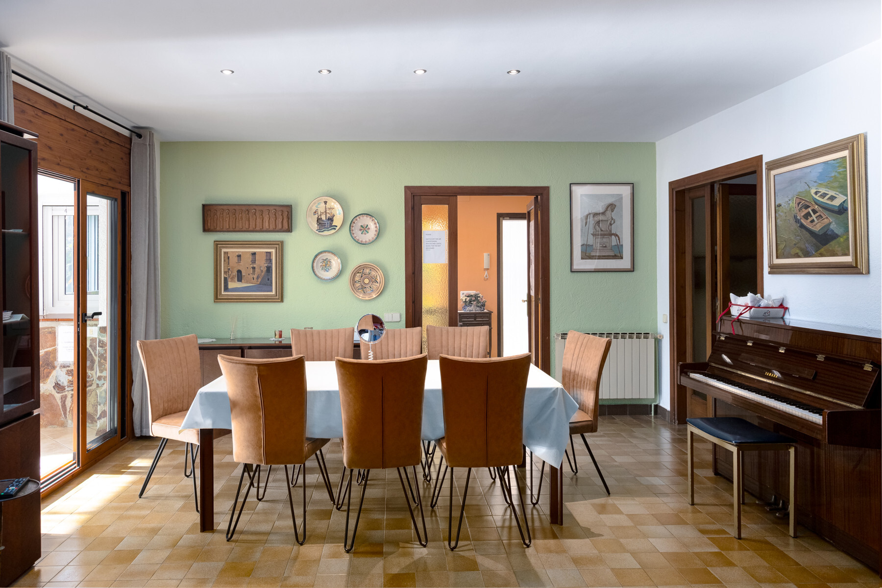  Centrally located house with pool and large plot in Llavaneres - 物件實景