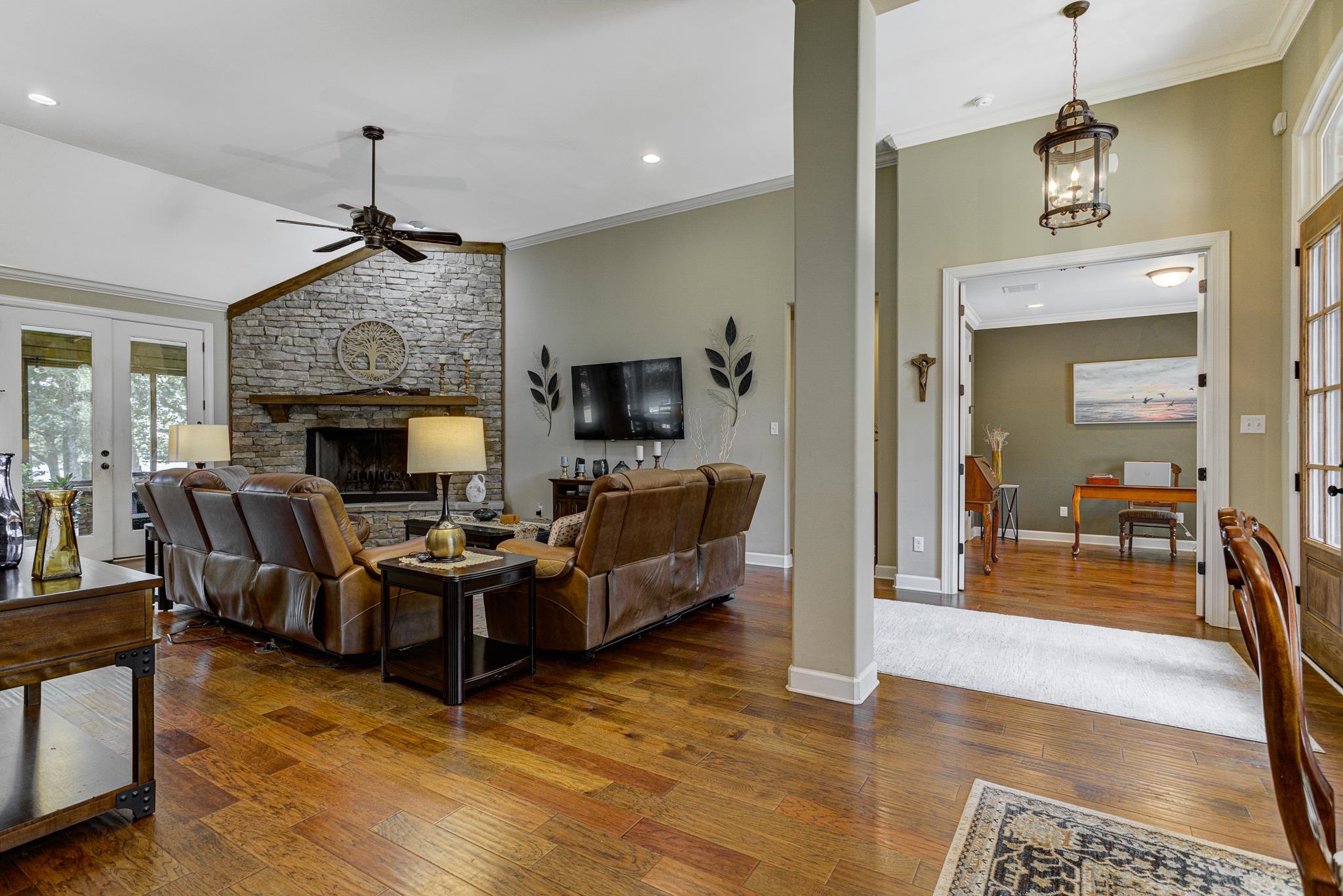 Rossville, Tennessee, 38066, United States, 4 Bedrooms Bedrooms, ,3 BathroomsBathrooms,Residential,For Sale,1901873