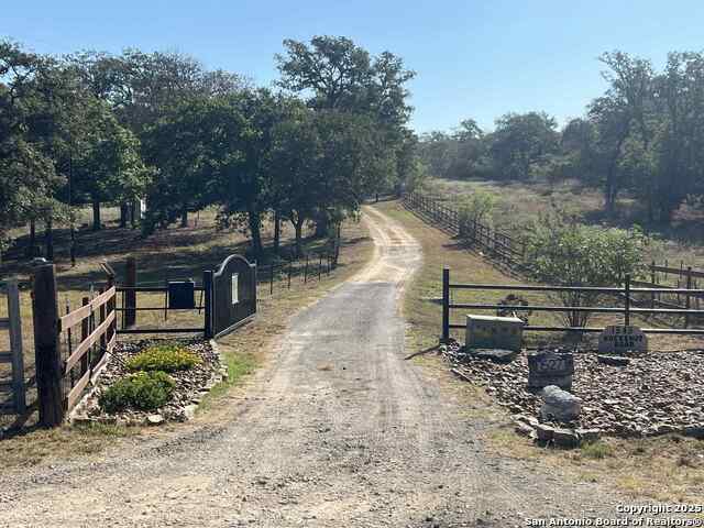 Seguin, Texas, 78155, United States, ,2 BathroomsBathrooms,Residential,For Sale,1983192