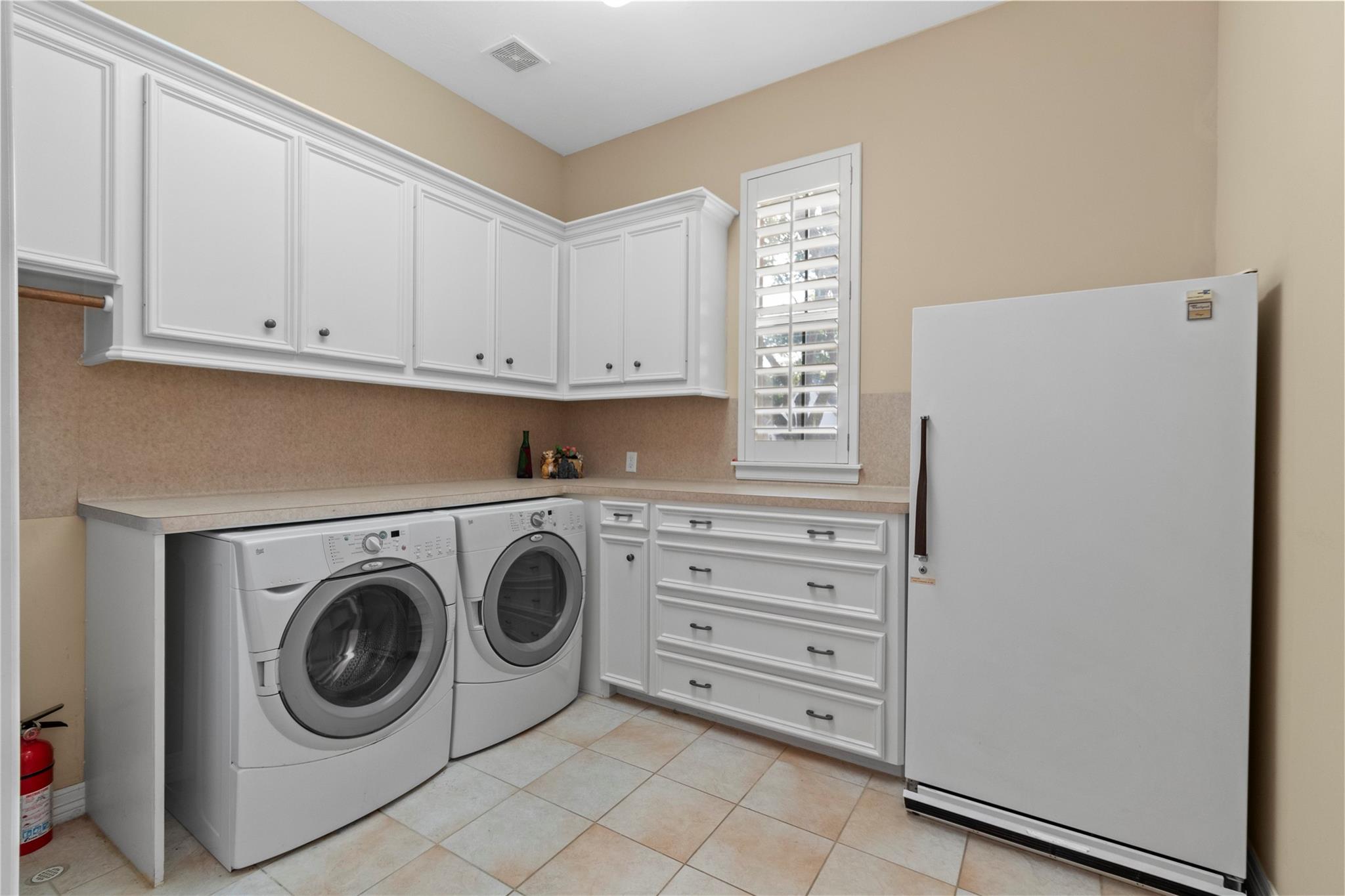 Spring, Texas, 77379, United States, 4 Bedrooms Bedrooms, ,5 BathroomsBathrooms,Residential,For Sale,1992591