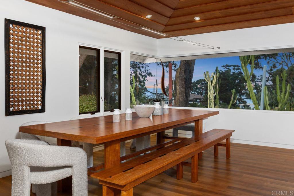 Del Mar, California, 92014, United States, 5 Bedrooms Bedrooms, ,5 BathroomsBathrooms,Residential,For Sale,1837047