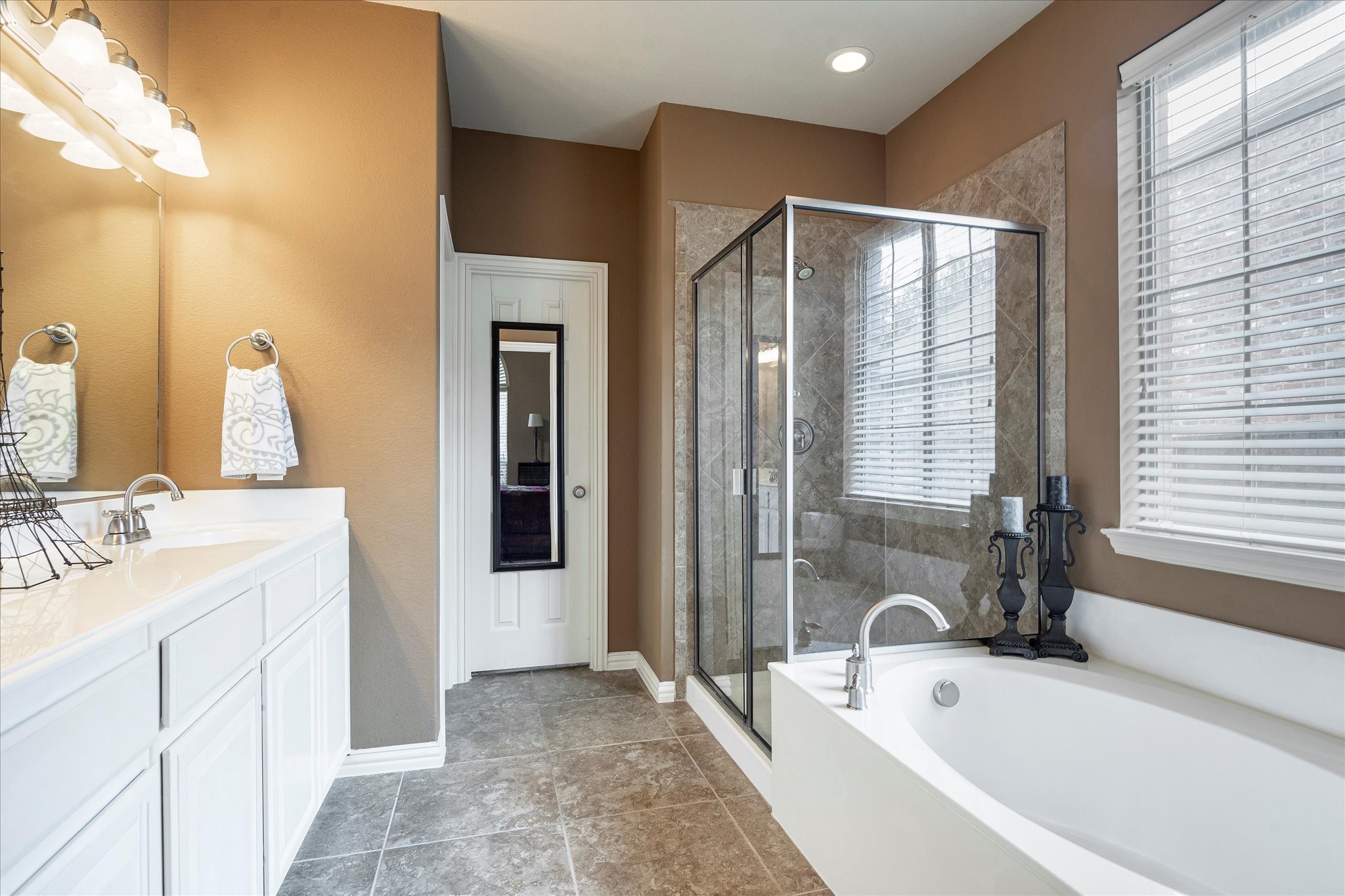 6077 Wallis Drive, Frisco, Texas, 75033, United States, 4 Bedrooms Bedrooms, ,4 BathroomsBathrooms,Residential,For Sale,6077 Wallis Drive,1588186