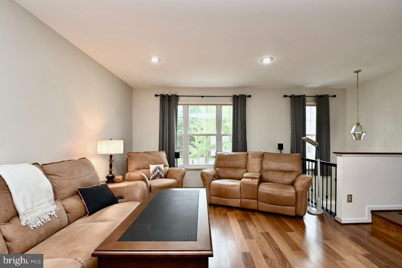 Alexandria, Virginia, 22315, United States, ,Residential,For Sale,1984525