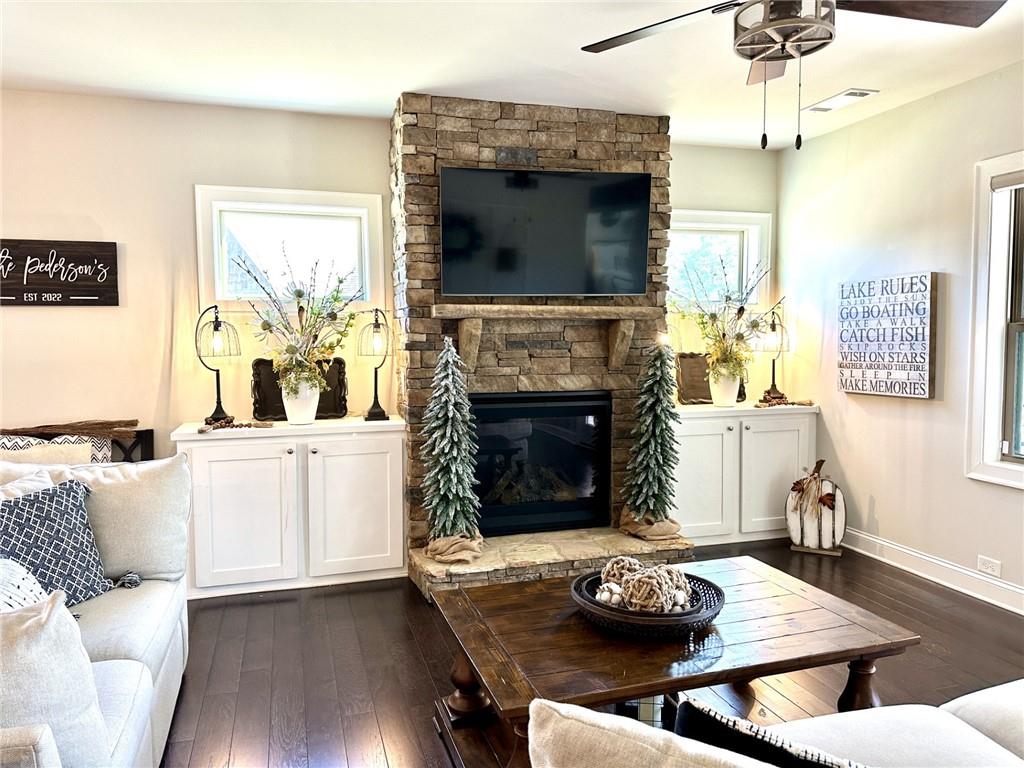 Dawsonville, Georgia, 30534, United States, 6 Bedrooms Bedrooms, ,6 BathroomsBathrooms,Residential,For Sale,1975306