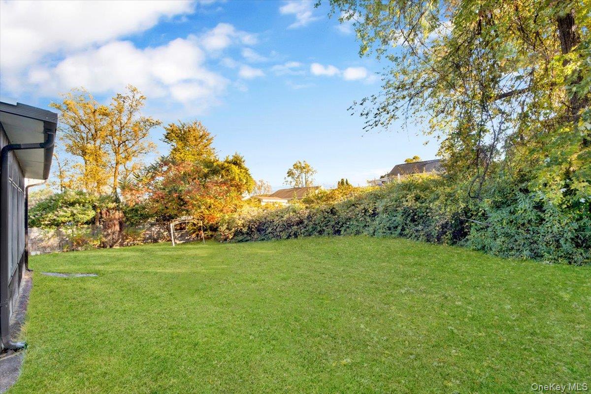 Garnerville, New York, 10923, United States, 3 Bedrooms Bedrooms, ,1 BathroomBathrooms,Residential,For Sale,1981697