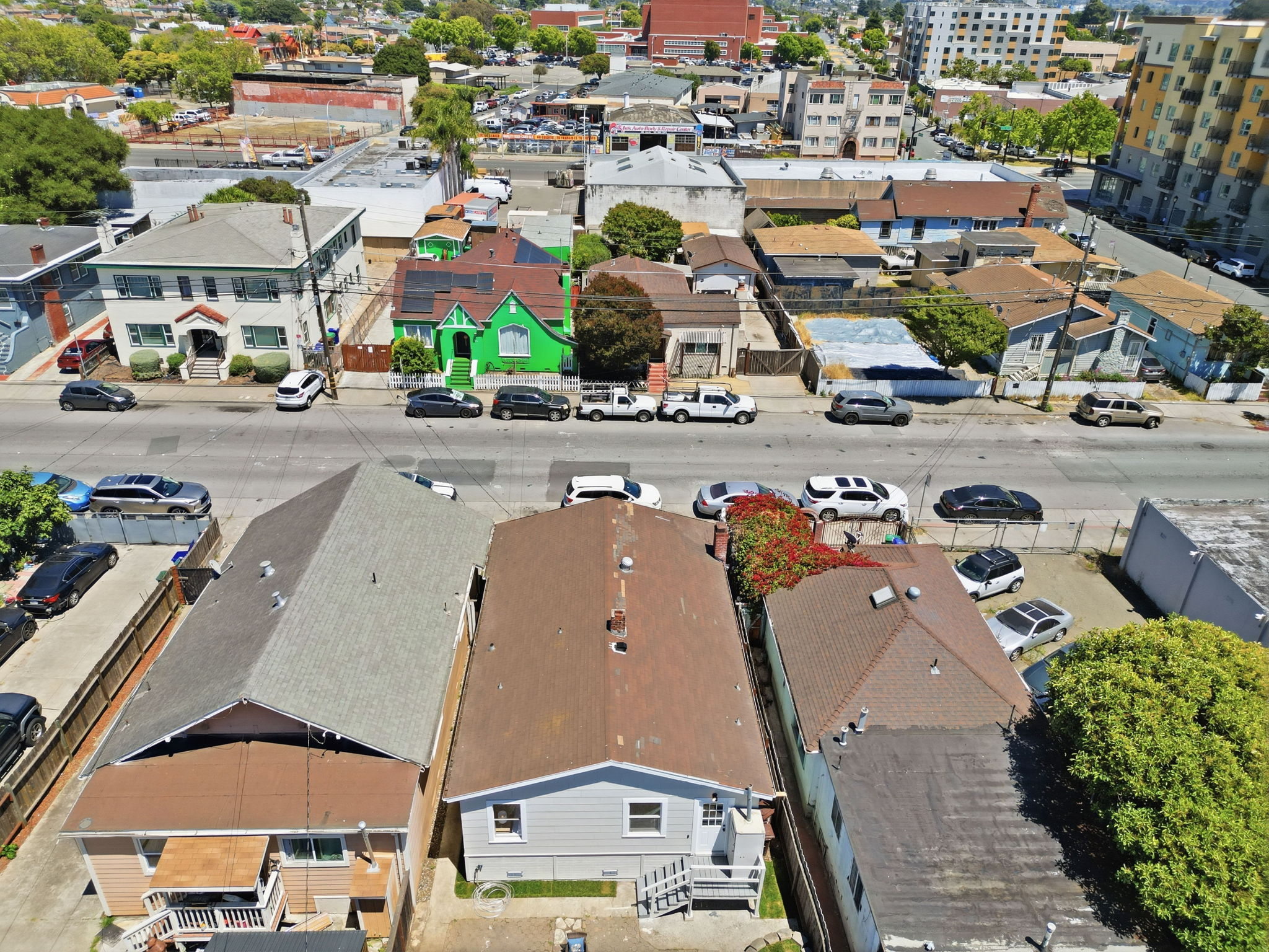  Two Detached Homes on One Lot - 物件實景