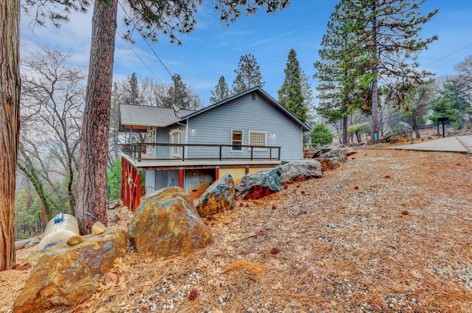 Grass Valley, California, 95949, United States, 3 Bedrooms Bedrooms, ,2 BathroomsBathrooms,Residential,For Sale,1707407