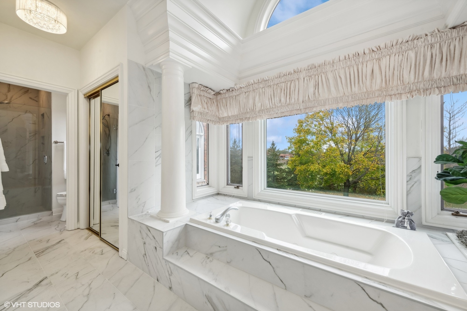 Inverness, Illinois, 60010, United States, 5 Bedrooms Bedrooms, ,6 BathroomsBathrooms,Residential,For Sale,1927406