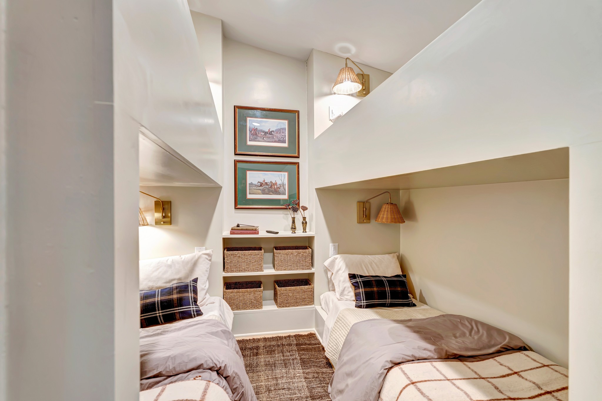 Tracy City, Tennessee, 37387, United States, 2 Bedrooms Bedrooms, ,1 BathroomBathrooms,Residential,For Sale,1975698