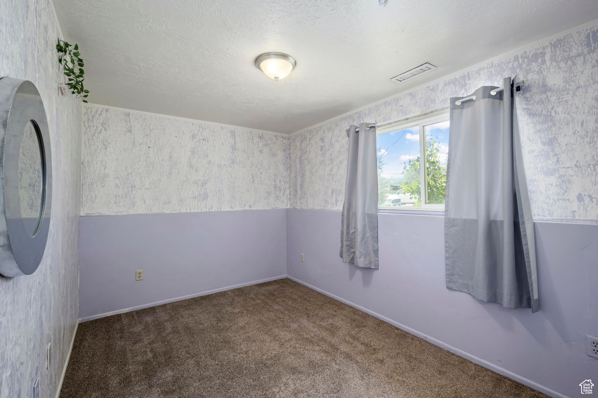 West Valley City, Utah, 84120, United States, 5 Bedrooms Bedrooms, ,2 BathroomsBathrooms,Residential,For Sale,1906860