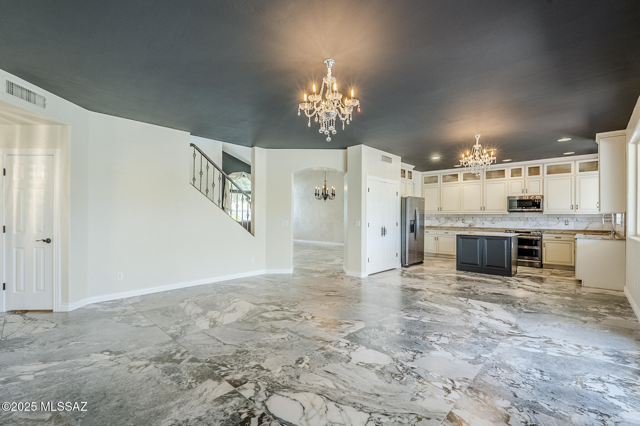 Oro Valley, Arizona, 85755, United States, 5 Bedrooms Bedrooms, ,3 BathroomsBathrooms,Residential,For Sale,1918378