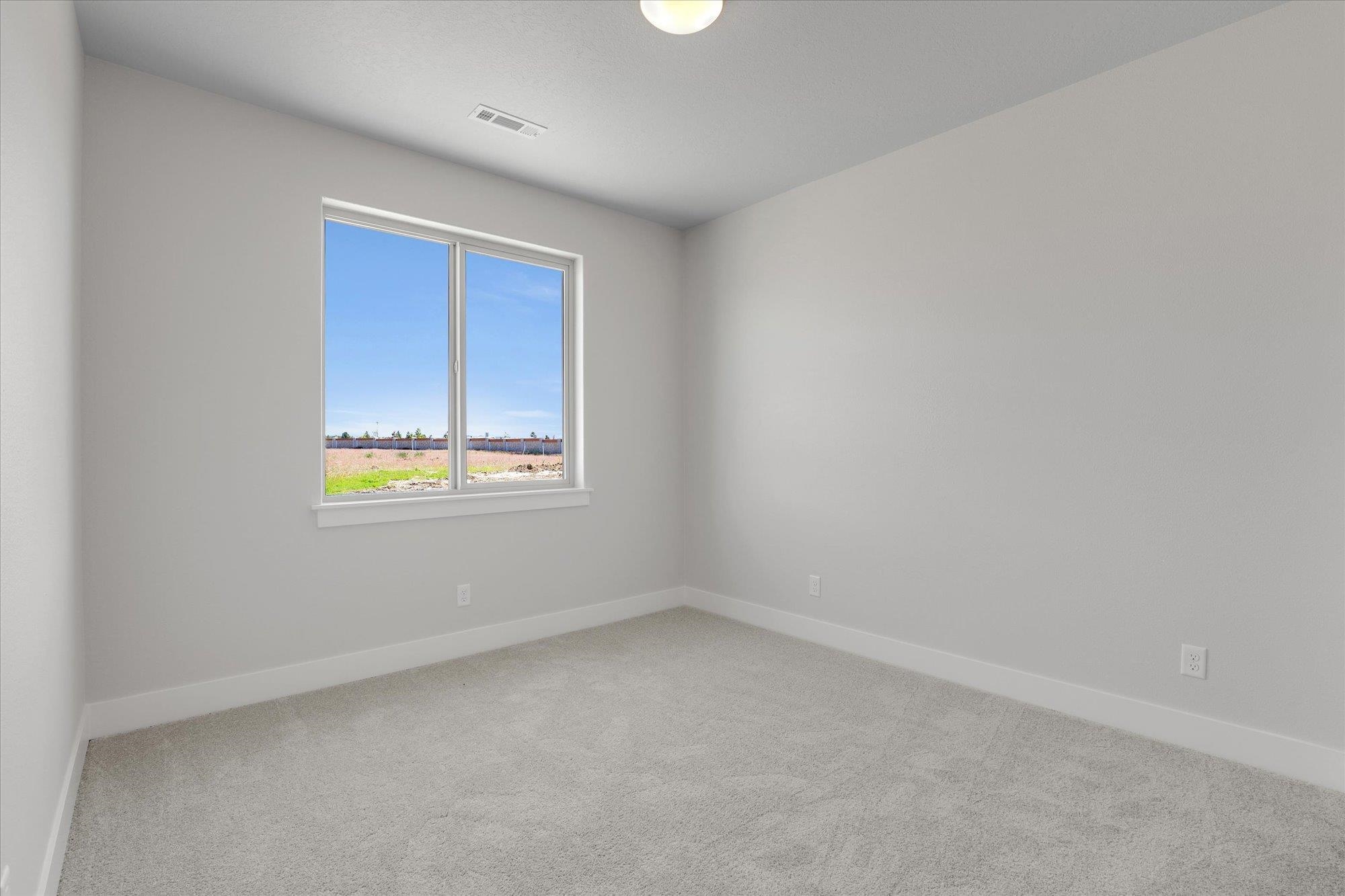 Deer Park, Washington, 99006, United States, 3 Bedrooms Bedrooms, ,2 BathroomsBathrooms,Residential,For Sale,1684310