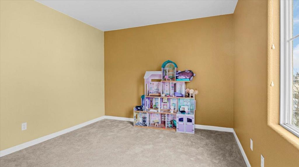 Greenfield, California, 93927, United States, 4 Bedrooms Bedrooms, ,3 BathroomsBathrooms,Residential,For Sale,1990832