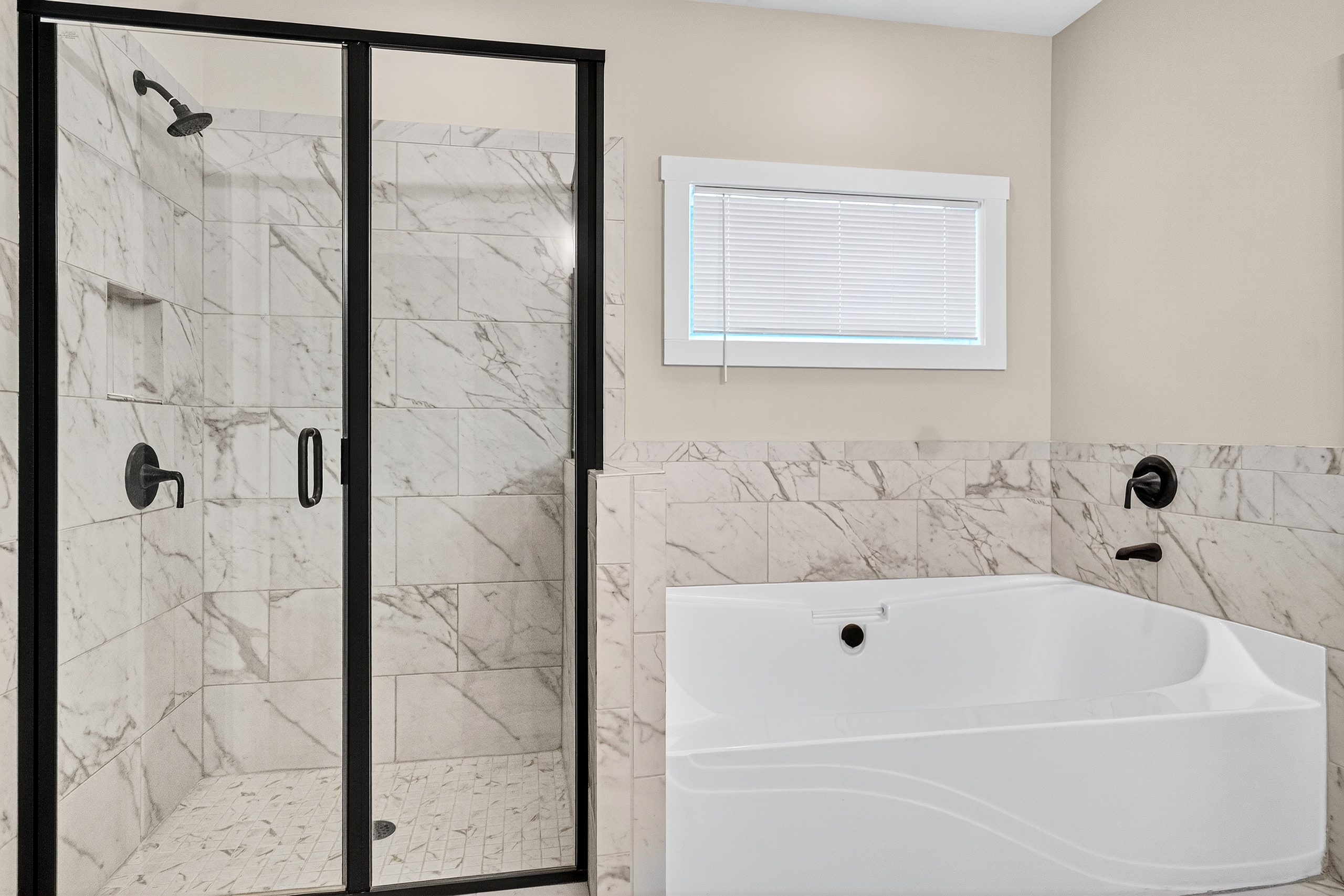 Moreland, Georgia, 30259, United States, 4 Bedrooms Bedrooms, ,3 BathroomsBathrooms,Residential,For Sale,1951198