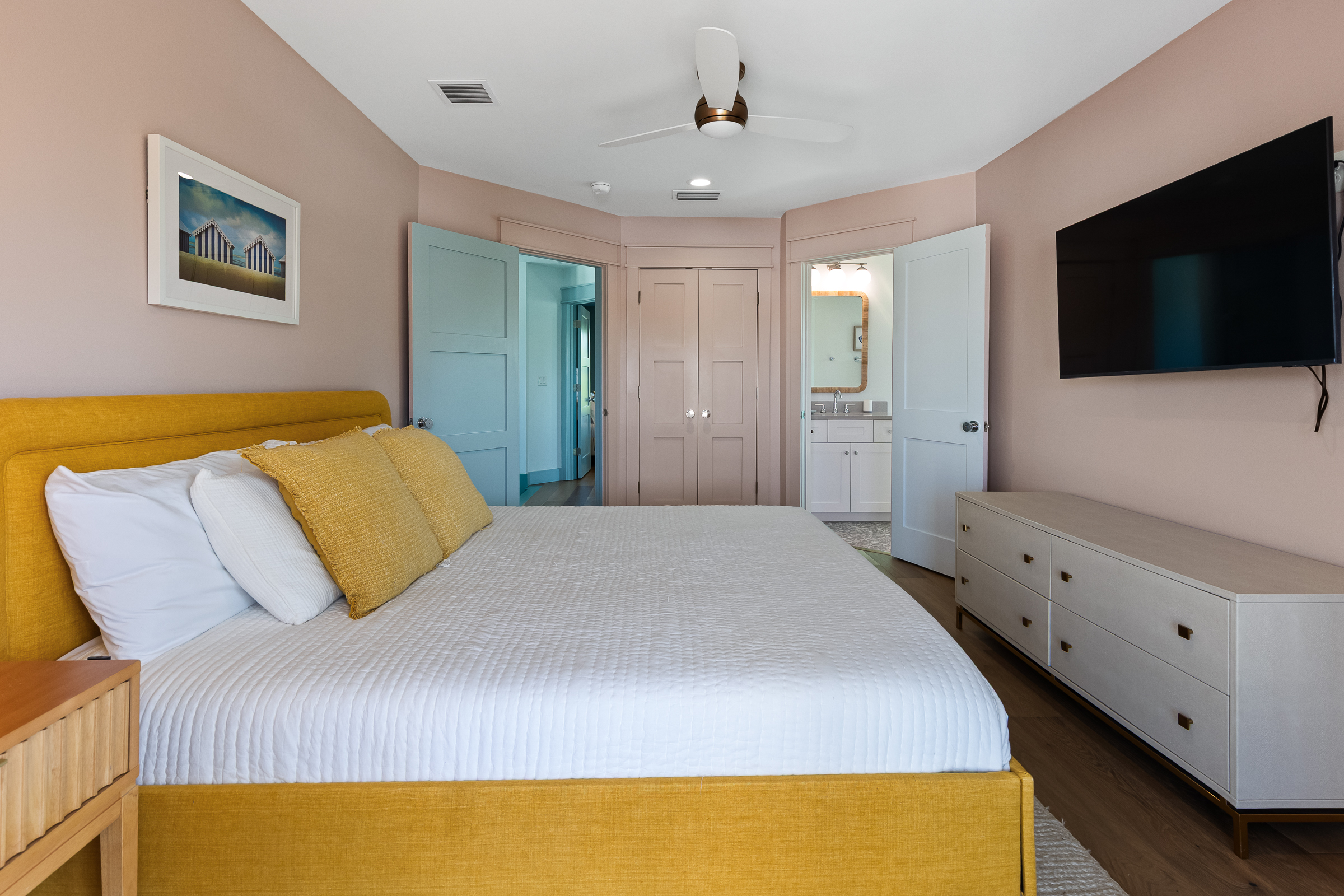  Grand Coastal Retreat With Carriage House And Resort-Style Pool - 物件實景