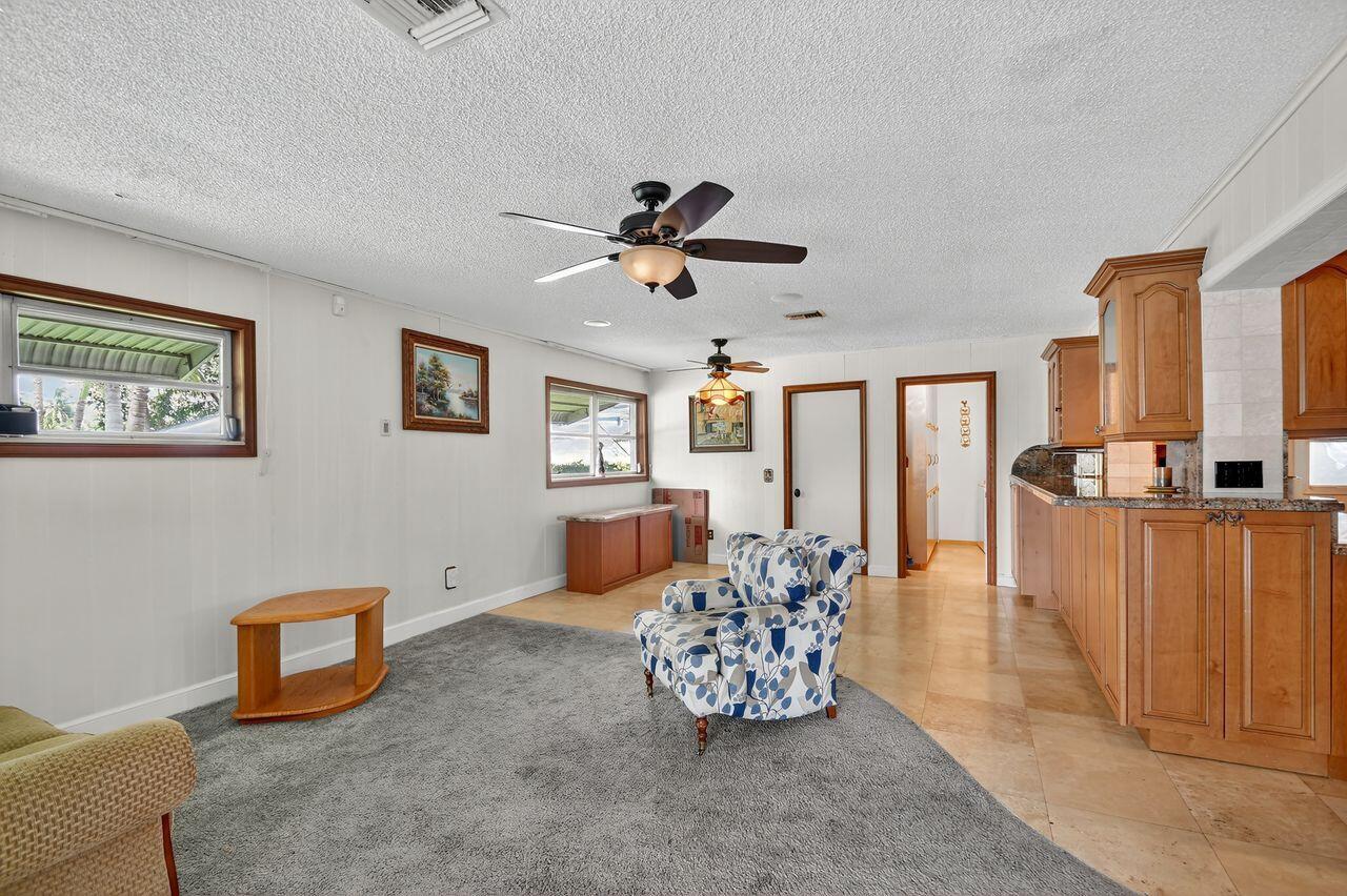 Palm Springs, Florida, 33461, United States, 3 Bedrooms Bedrooms, ,2 BathroomsBathrooms,Residential,For Sale,1901355