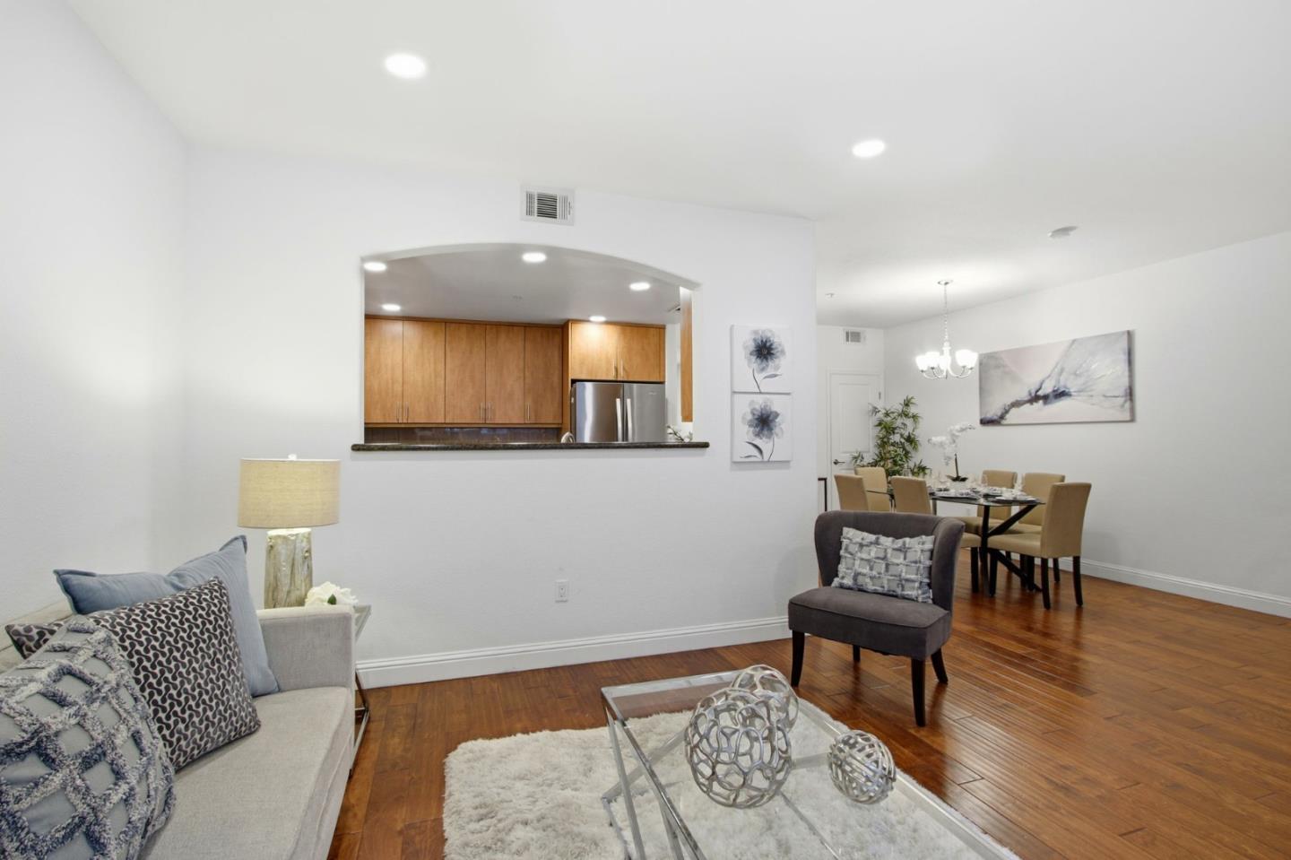 Santa Clara, California, 95051, United States, 2 Bedrooms Bedrooms, ,2 BathroomsBathrooms,Residential,For Sale,1989237