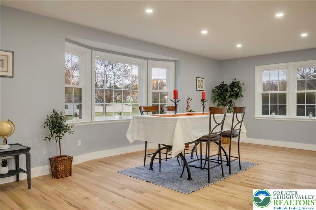 Allentown City, Pennsylvania, 18104, United States, 3 Bedrooms Bedrooms, ,3 BathroomsBathrooms,Residential,For Sale,1993140