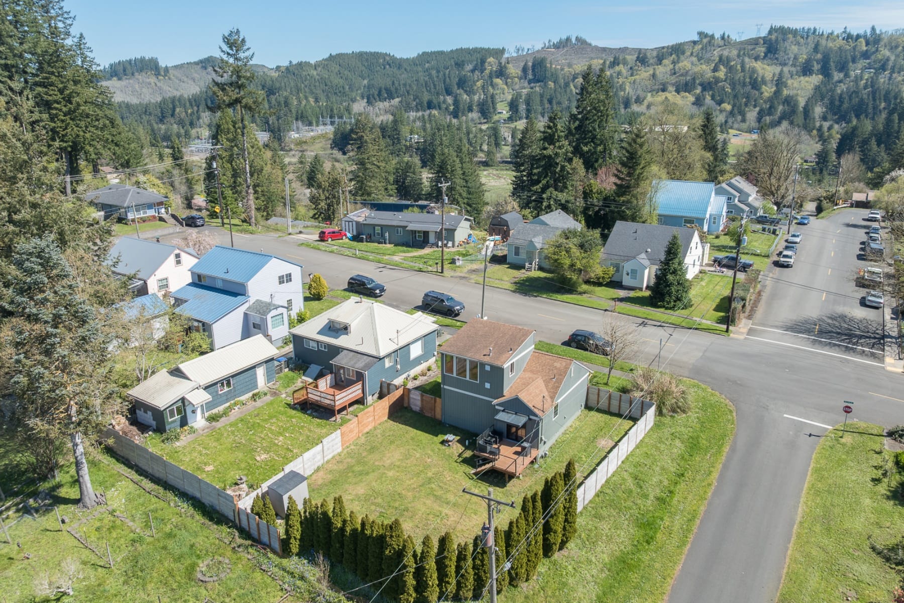  791 SE FIR ST Toledo, OR 97391 - 物件實景