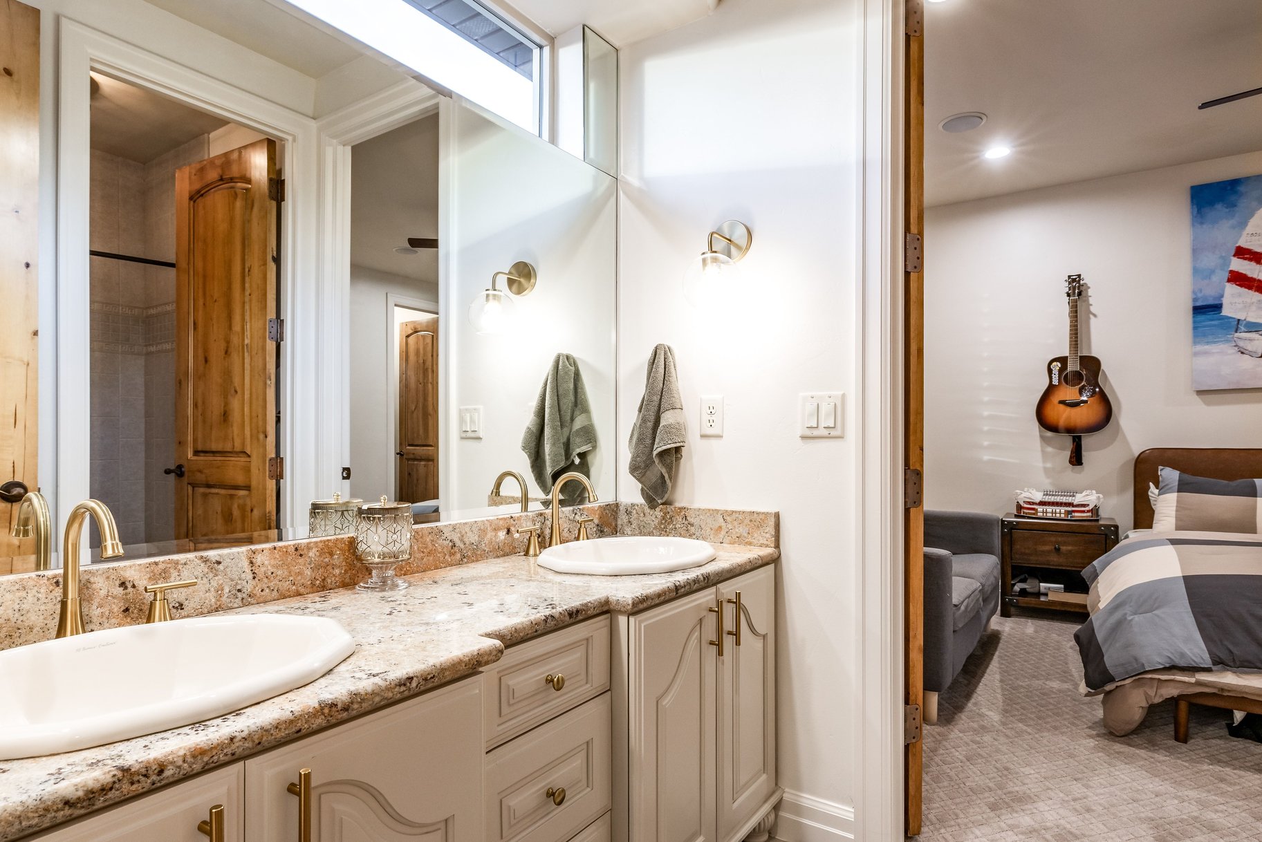  Custom 2-Story Parade Home with Dolphin Bolderscape Grotto Pool & 6 Car Garage - 物件實景