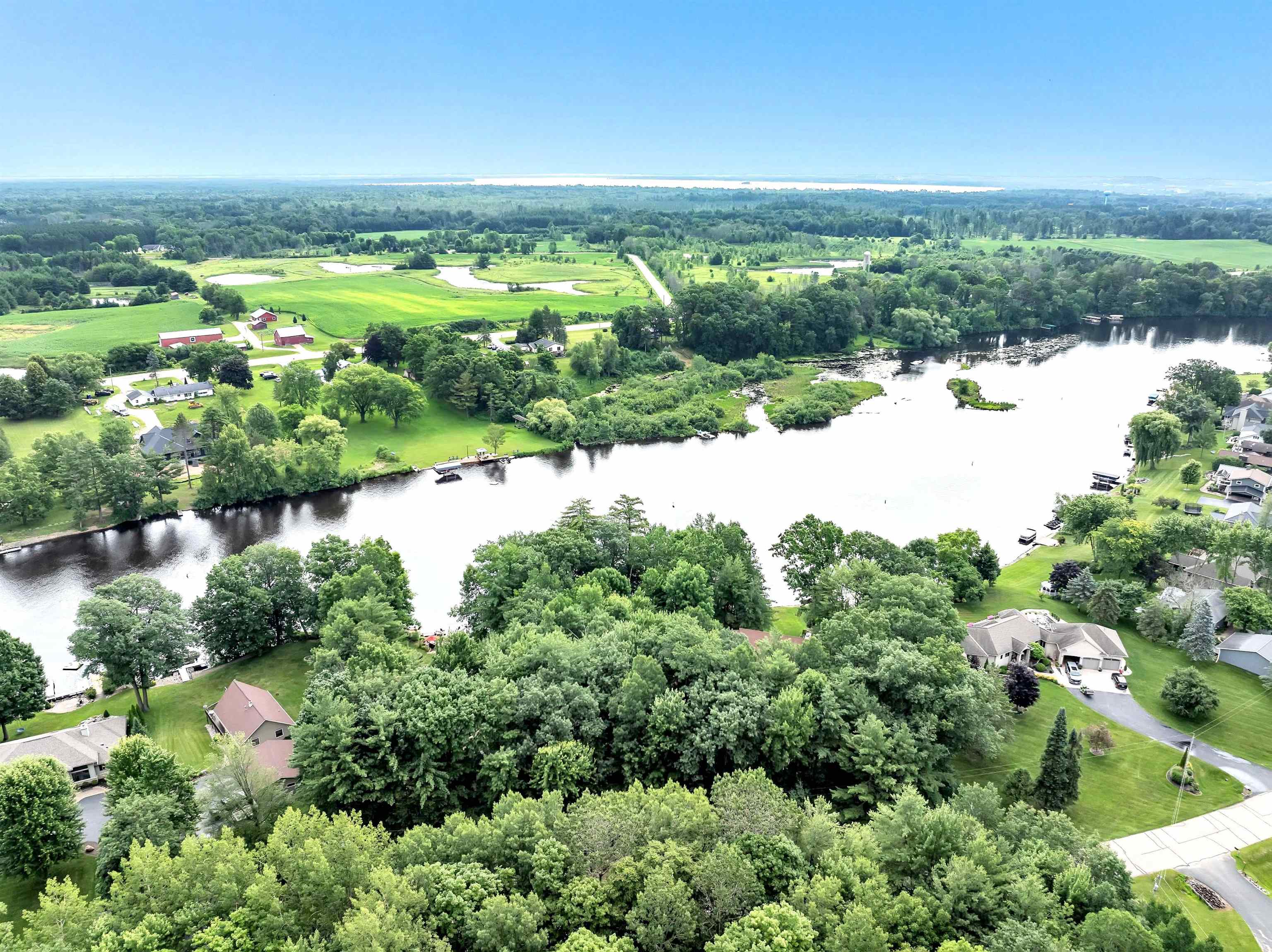 SHAWANO, Wisconsin, 54166, United States, 5 Bedrooms Bedrooms, ,3 BathroomsBathrooms,Residential,For Sale,1912460