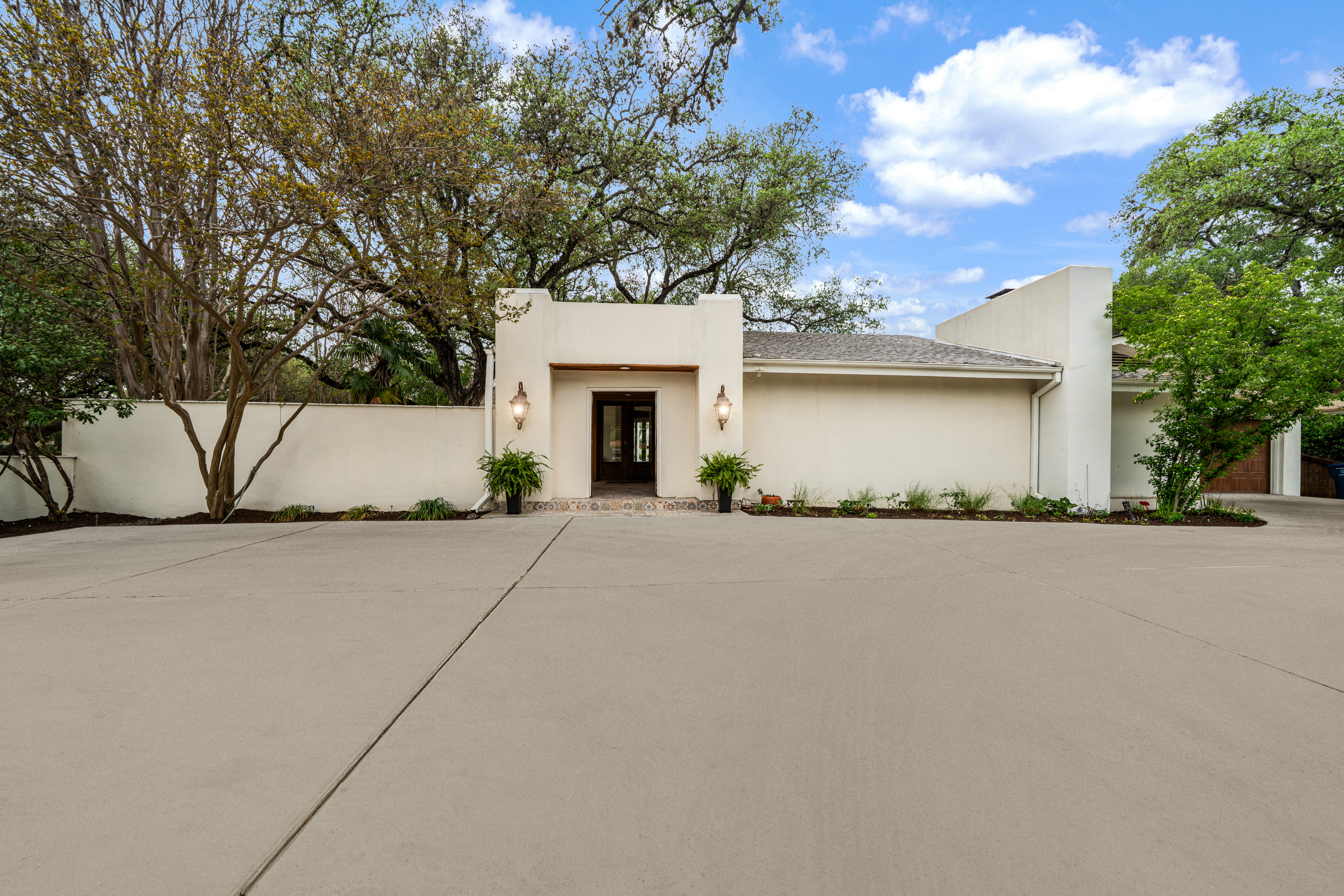  Experience Rare Privacy and Resort Style Living in Alamo Heights - 物件實景