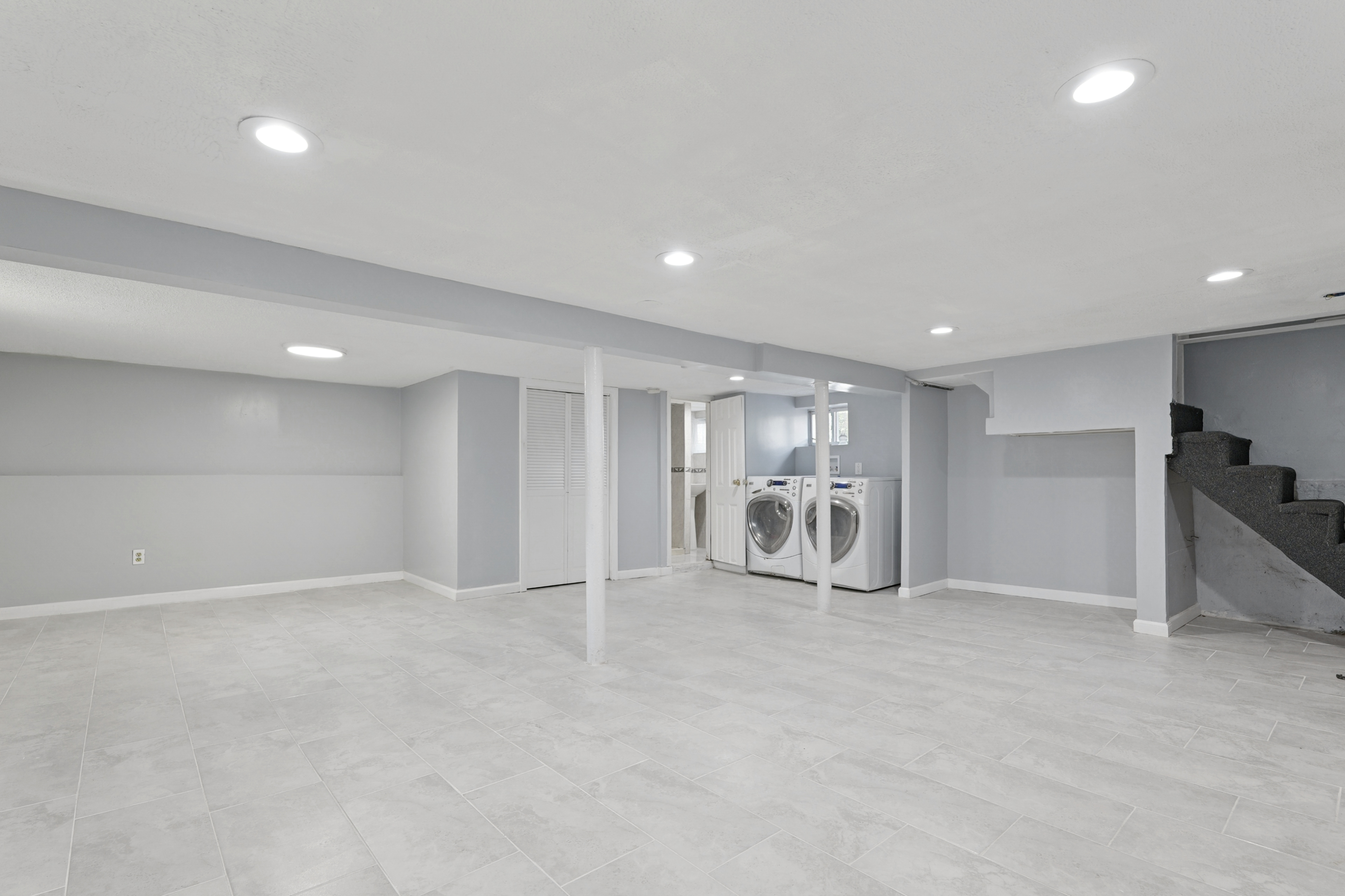 Maplewood, New Jersey, 07040, United States, 4 Bedrooms Bedrooms, ,5 BathroomsBathrooms,Residential,For Sale,1976450