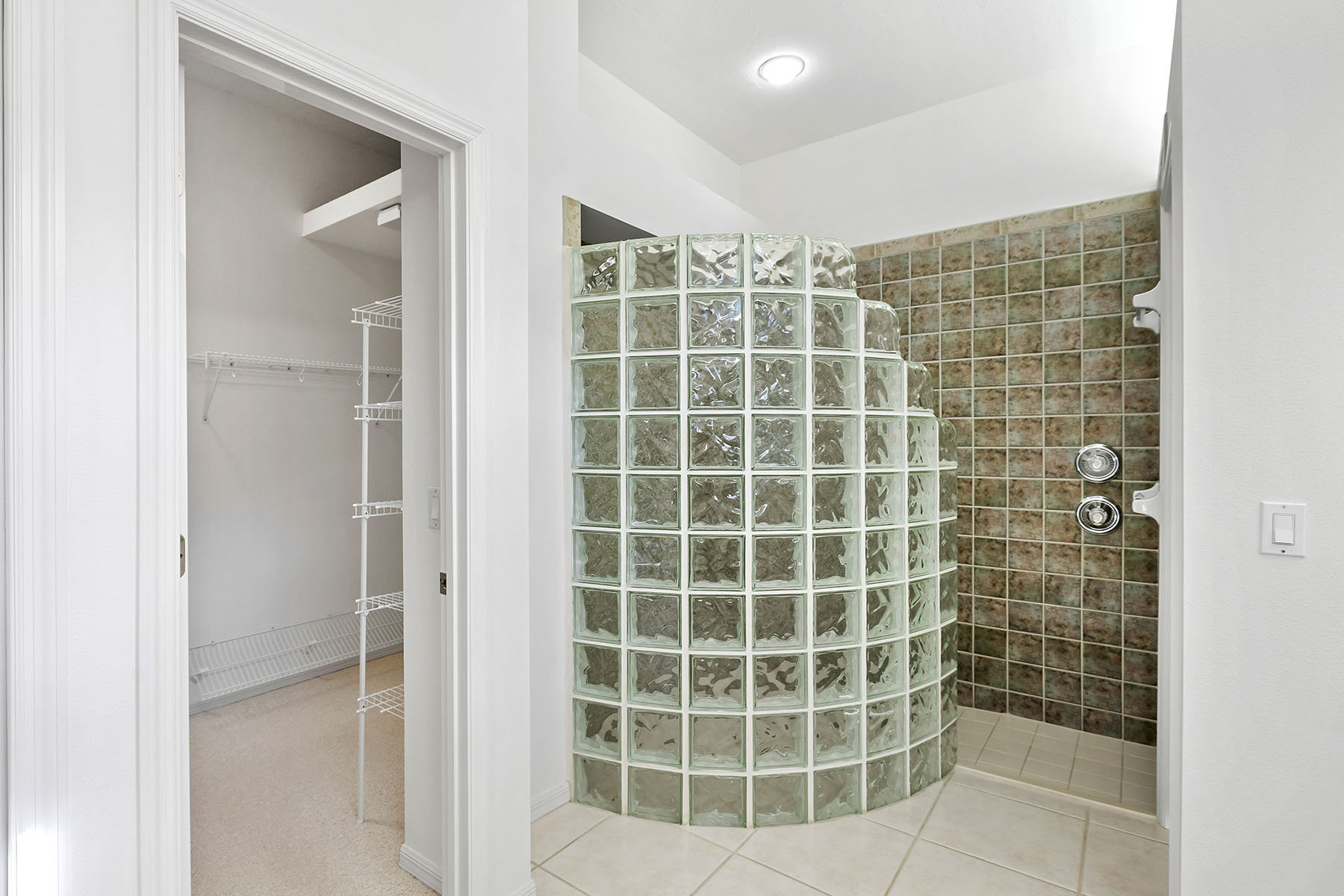  RIVER CLUB SOUTH SUBPHASE II - 物件實景