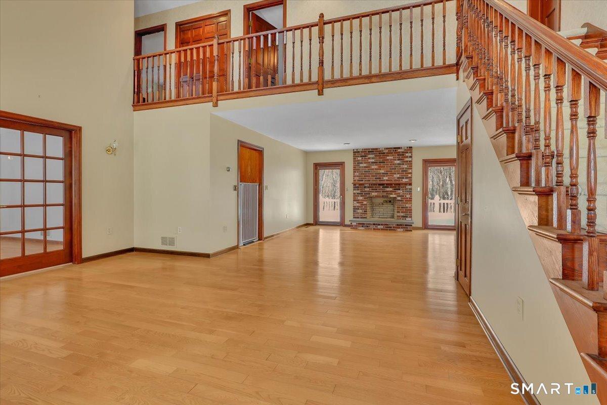 Southington, Connecticut, 06489, United States, 4 Bedrooms Bedrooms, ,3 BathroomsBathrooms,Residential,For Sale,2013788