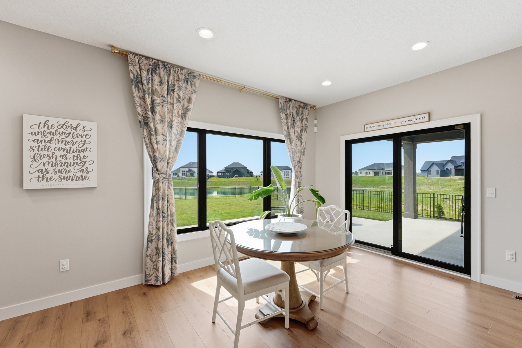  Better Than New Two Story Home in Desirable Fort Wayne Community - 物件實景