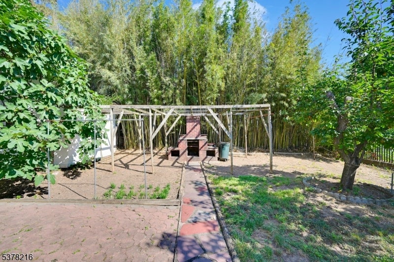 Clifton City, New Jersey, 07011, United States, 4 Bedrooms Bedrooms, ,2 BathroomsBathrooms,Residential,For Sale,1916350