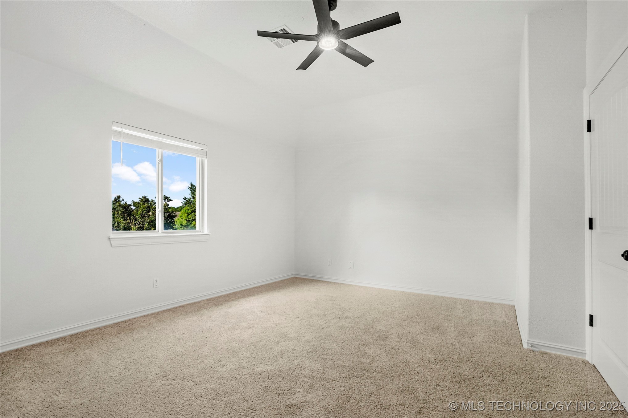 Bixby, Oklahoma, 74008, United States, 5 Bedrooms Bedrooms, ,4 BathroomsBathrooms,Residential,For Sale,1908435