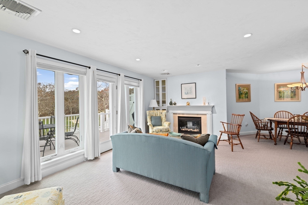 Plymouth, Massachusetts, 02360, United States, 2 Bedrooms Bedrooms, ,3 BathroomsBathrooms,Residential,For Sale,1994684